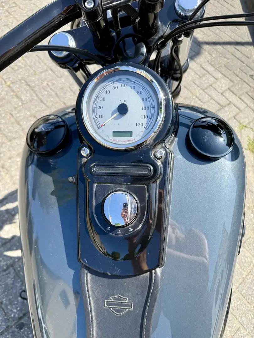 Harley-Davidson Fat Bob - 2