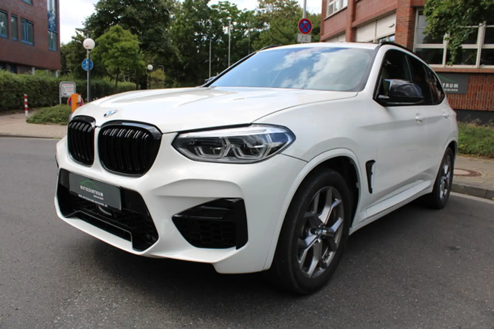 BMW X3 sDrive 30 i M Sport HuD/Pano/Keyless/Kamera Weiß - 2