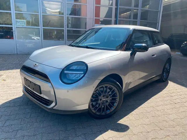 MINI Cooper E BEV Essential Trim