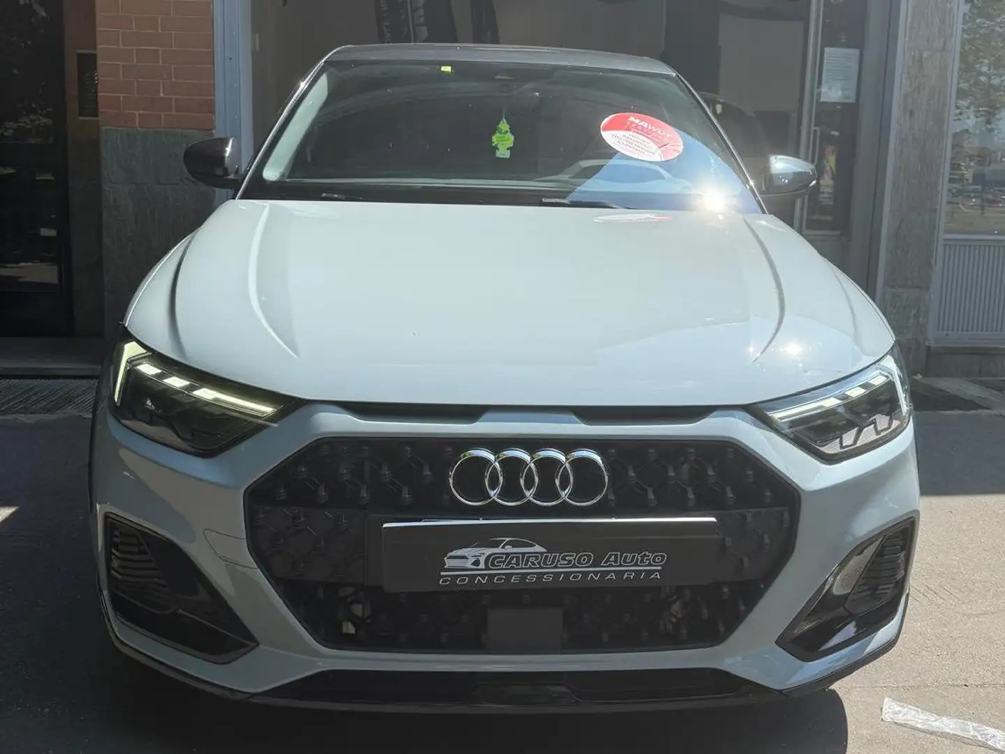 Audi A1 A1 Citycarver 35 1.5 tfsi S-LINE 150cv s-tronic Grigio - 2
