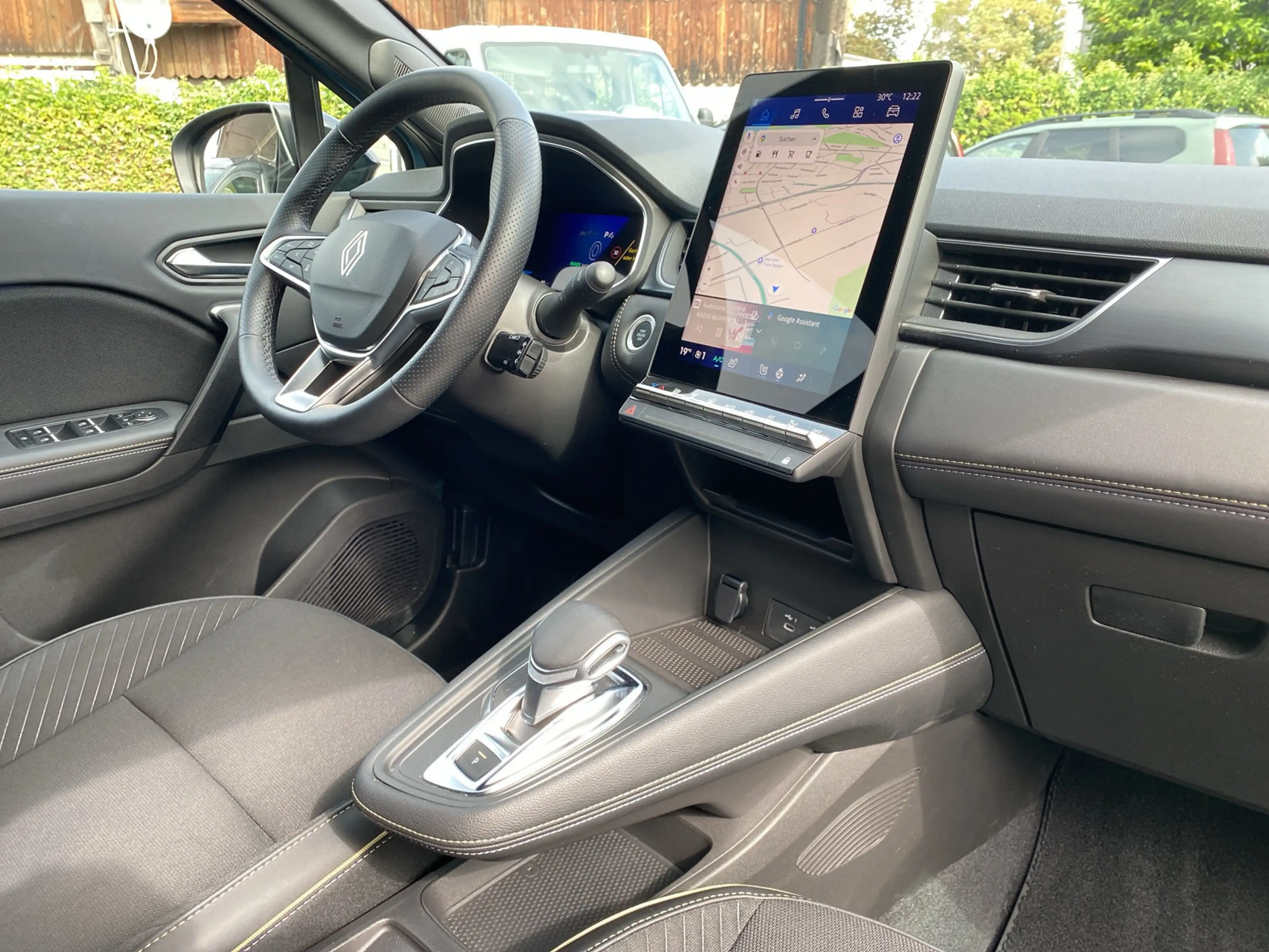 Renault Symbioz Iconic 1.6 E-TECH Full Hybrid 145 360° — photo 9