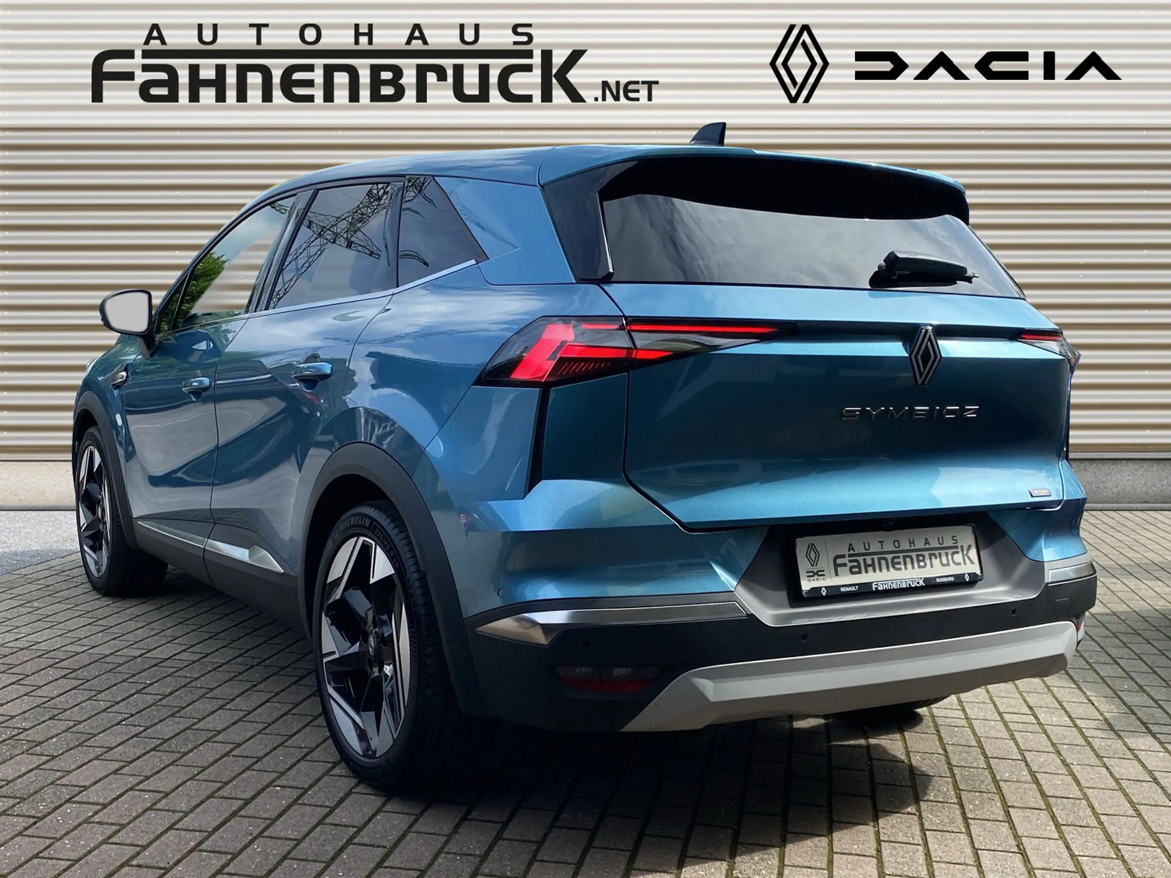 Renault Symbioz Iconic 1.6 E-TECH Full Hybrid 145 360° — photo 3