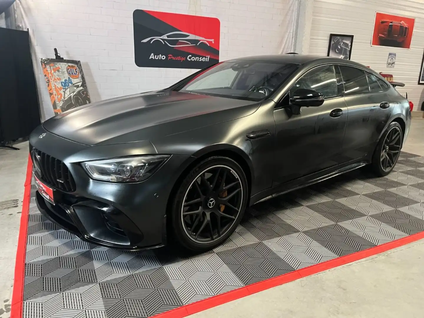 Mercedes-Benz AMG GT 63 S SPEEDSCHIFT Modrá - 1