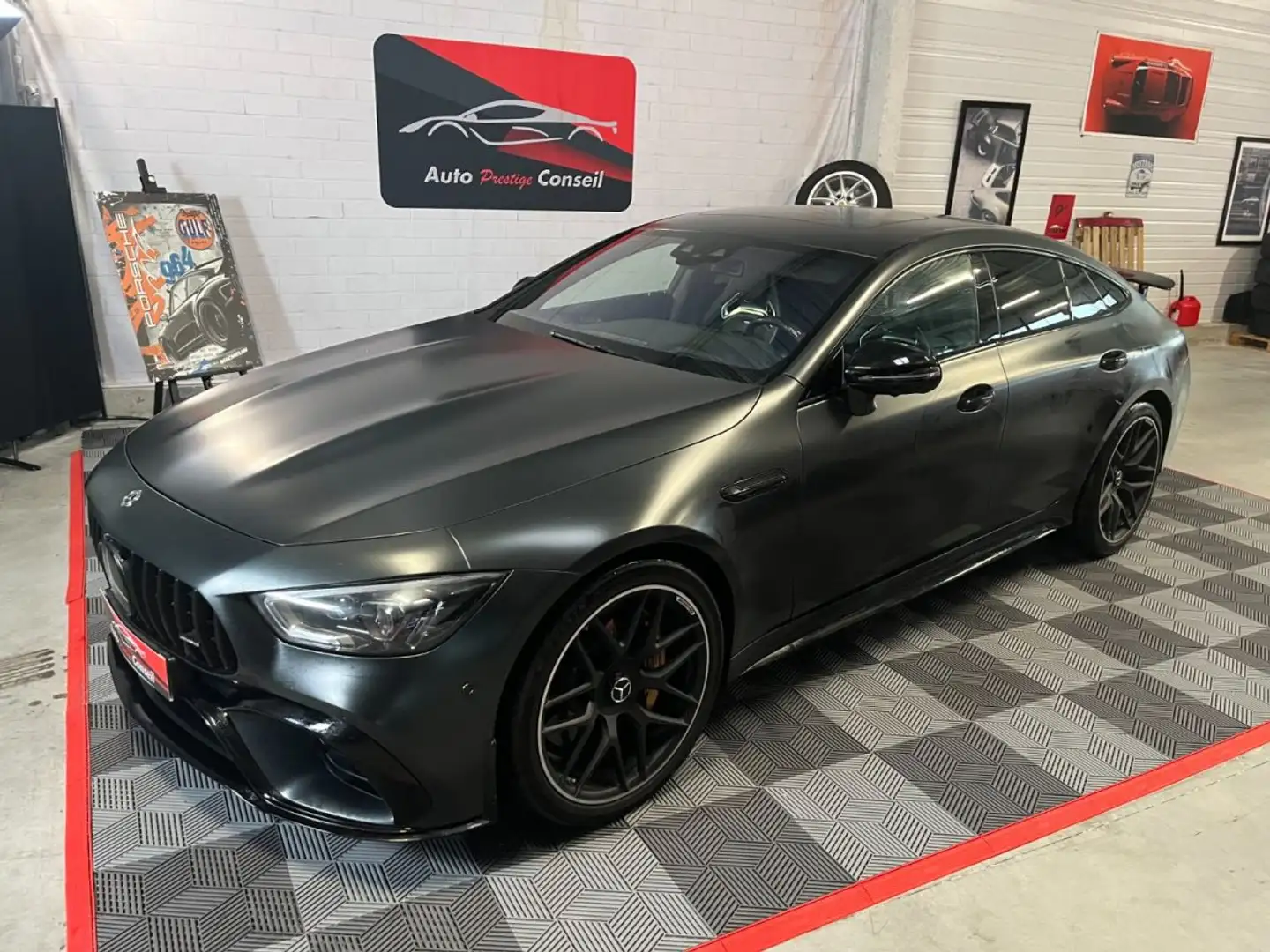 Mercedes-Benz AMG GT 63 S SPEEDSCHIFT Blauw - 2