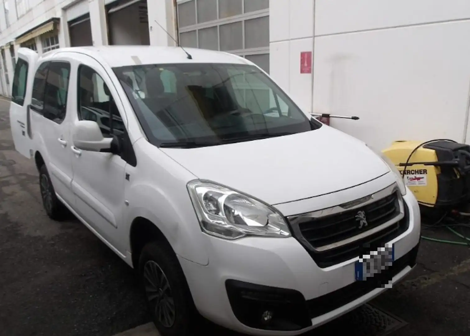 Peugeot Partner Tepee BlueHDi 100 4x4 Active Traction Control Mini Blanco - 2