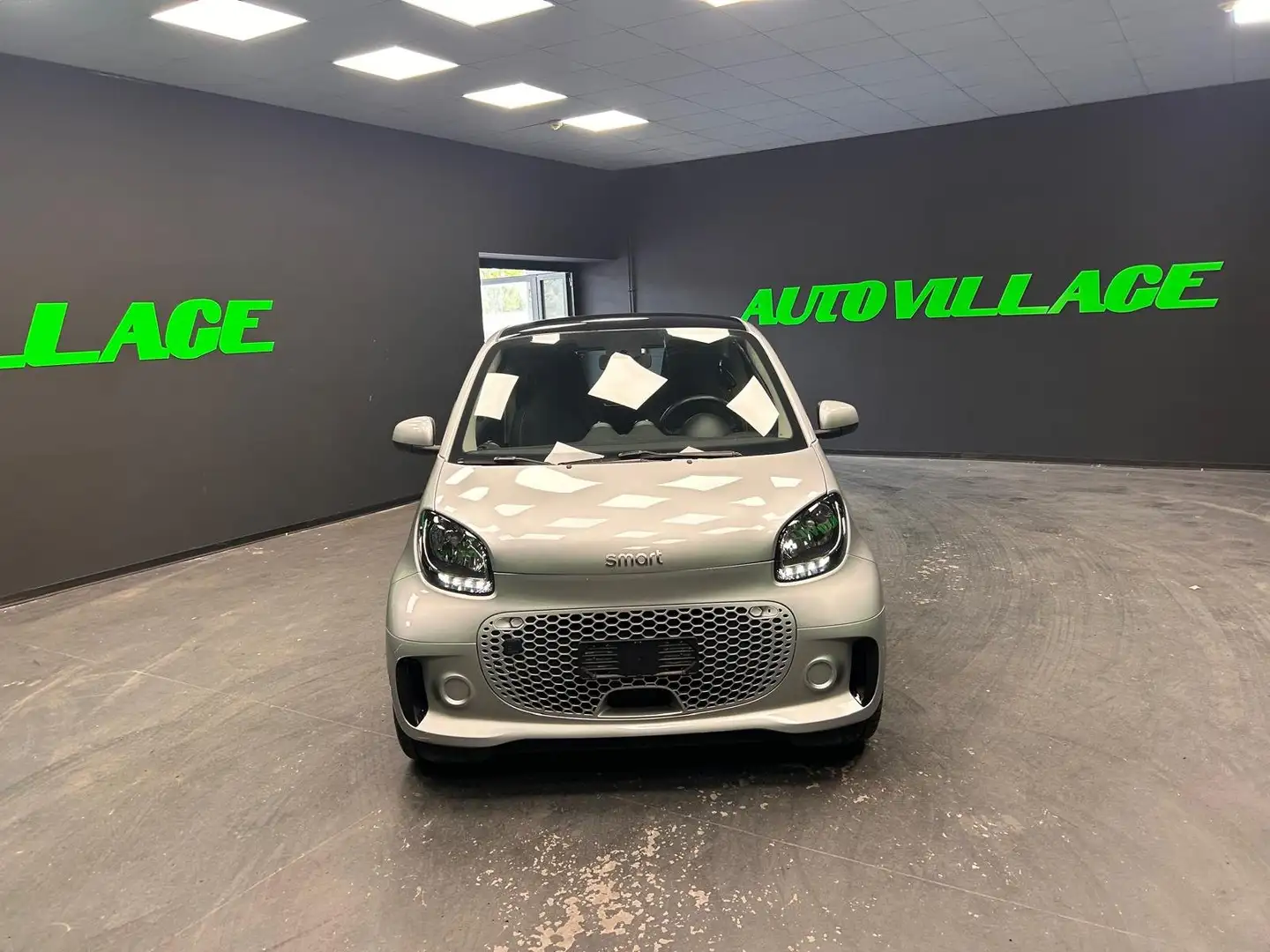 smart forTwo Fortwo III 2020 eq Pulse 4,6kW Plateado - 2