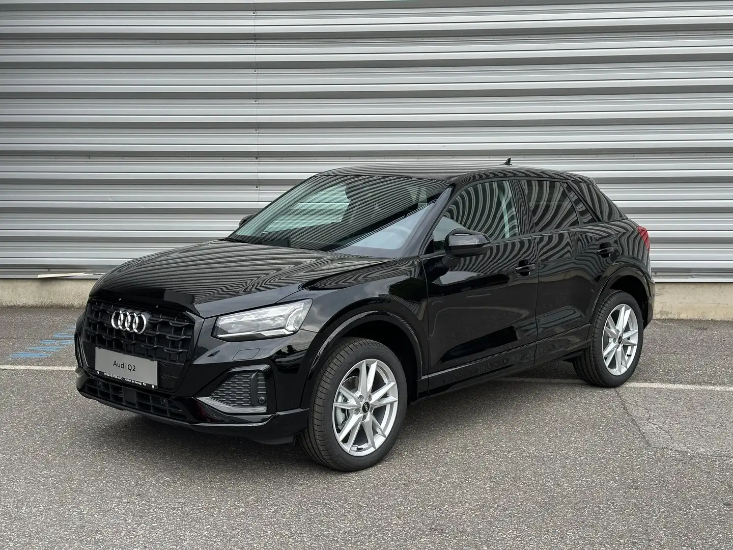 Audi Q2 30 TFSI admired Schwarz - 2