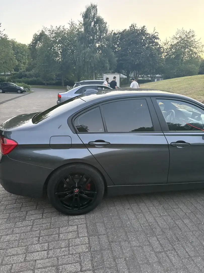 BMW 318 Bmw f30 318d Sport - 2