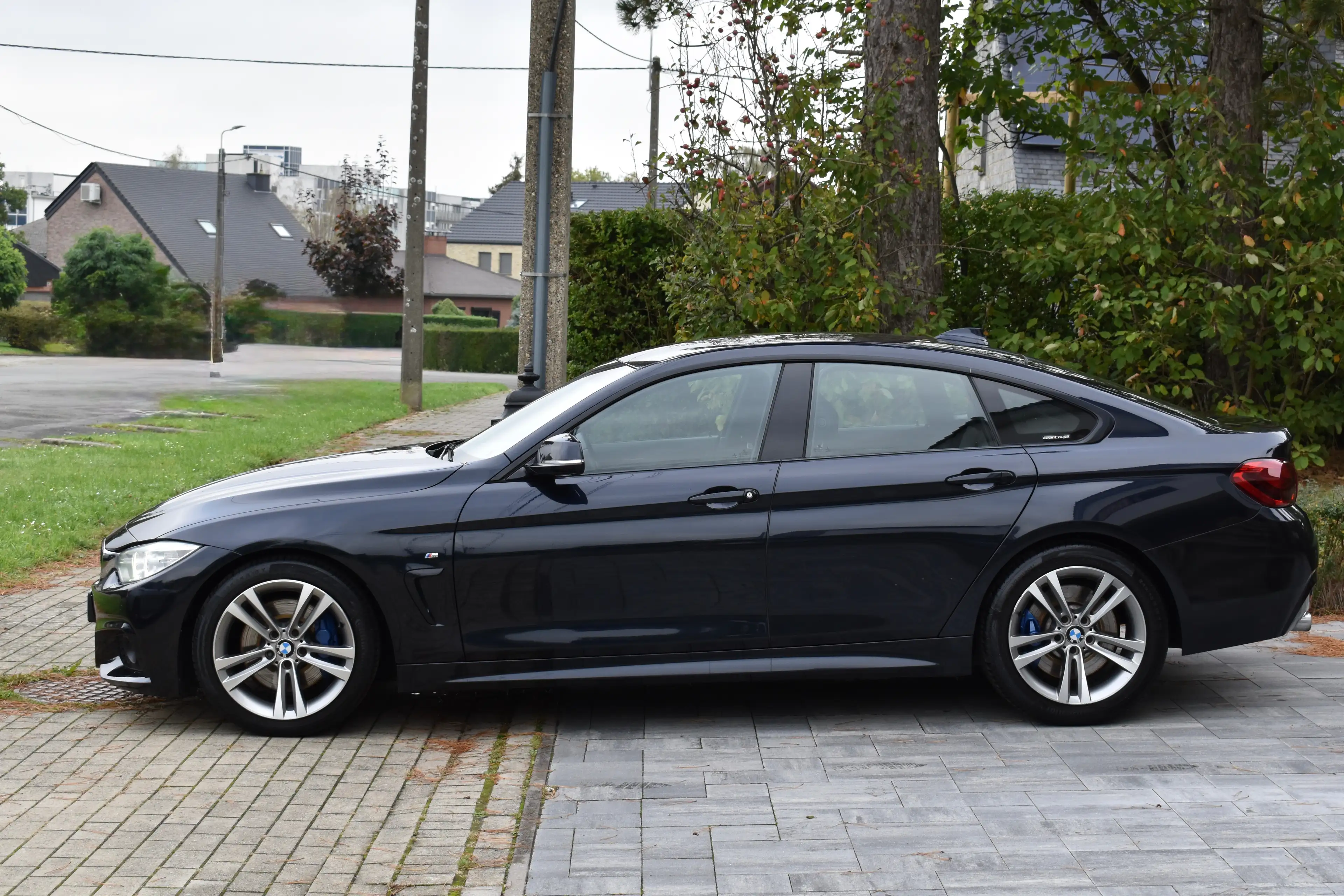 BMW 418 Gran Coupé 418 ** PACK M ** CUIRE ** MARCHAND OU EXPORT — photo 2