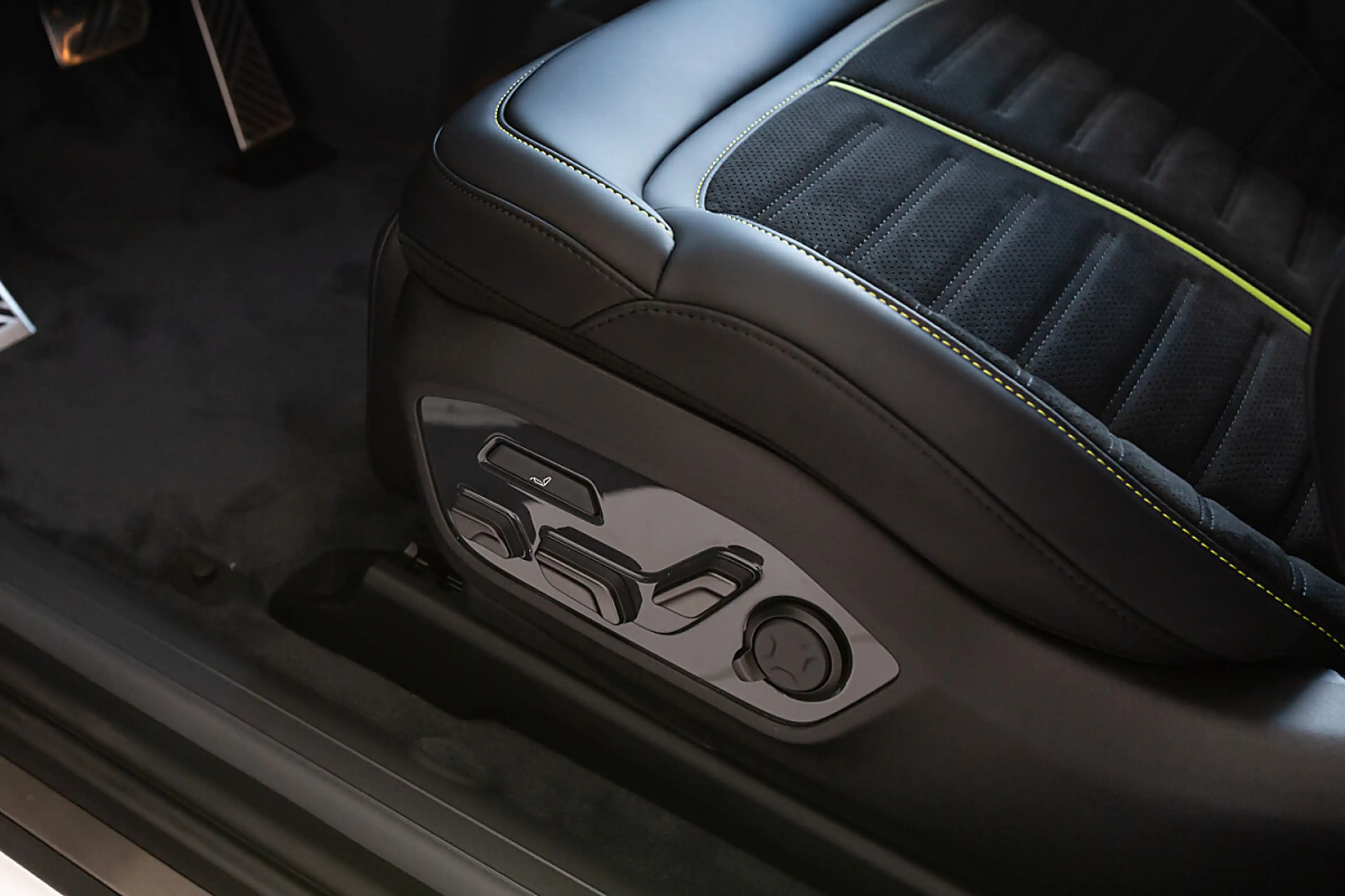 Kia EV9 AWD 99.8kWh GT Aut. — photo 13