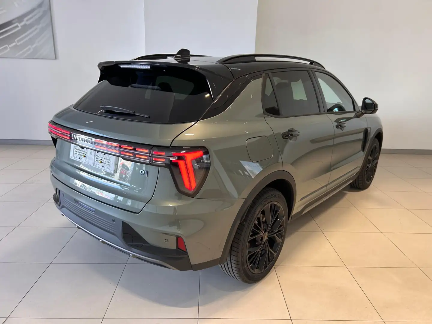 Lynk & Co 01 01 PHEV More Verde - 2