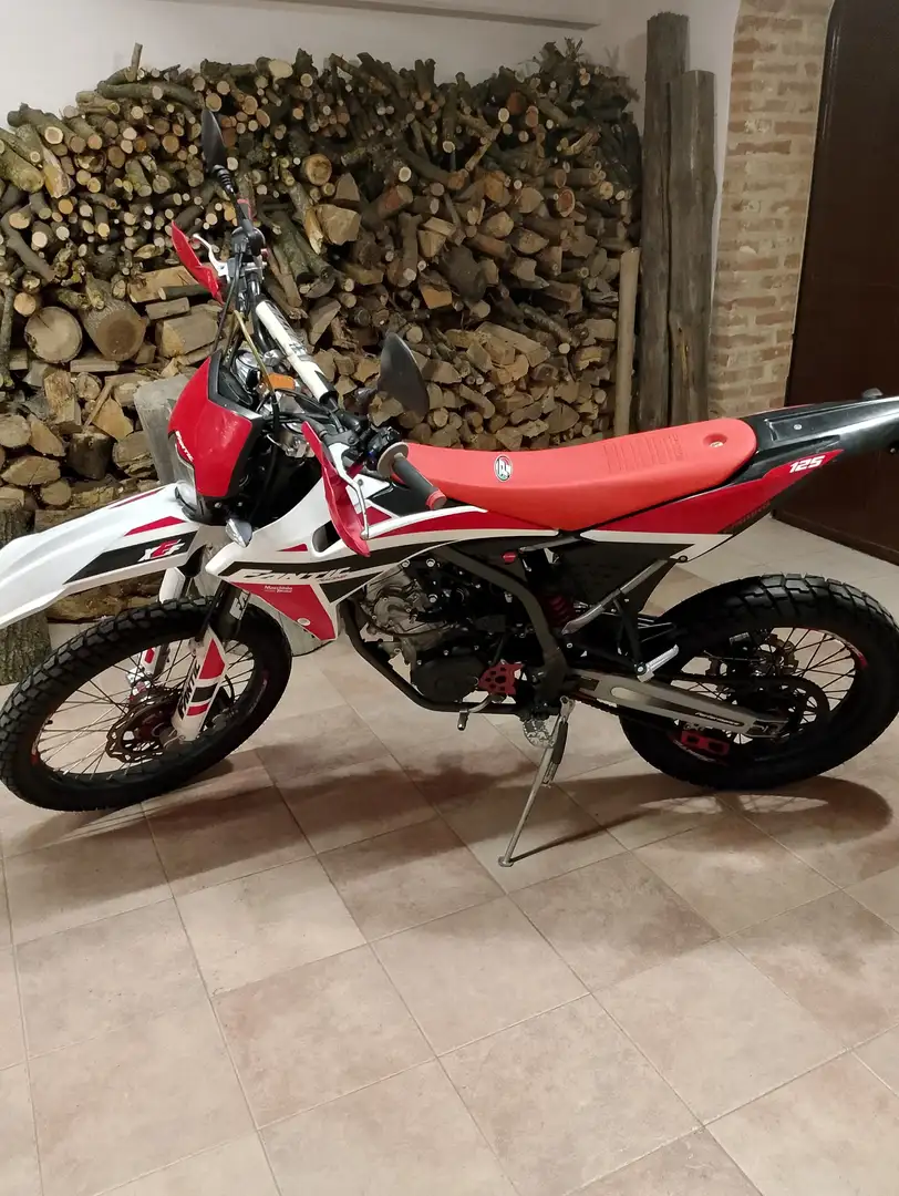Fantic 125E Red - 1