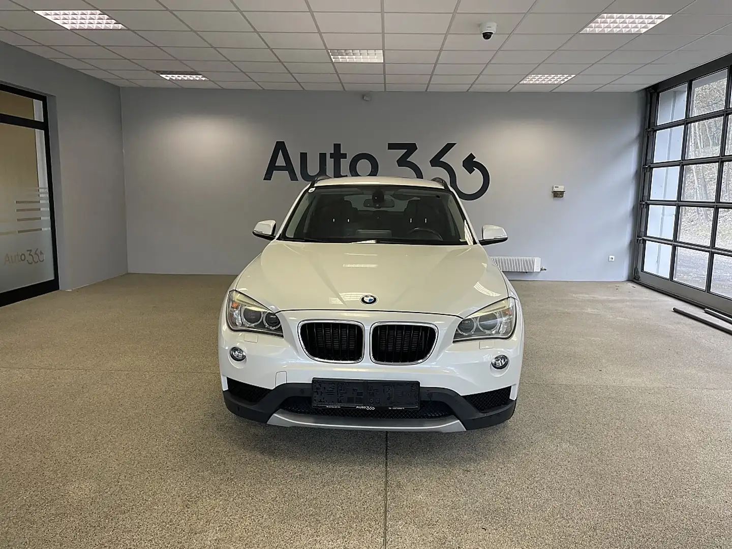 BMW X1 xDrive18d Aut. ****VERMITTLUNGSVERKAUF**** Weiß - 1