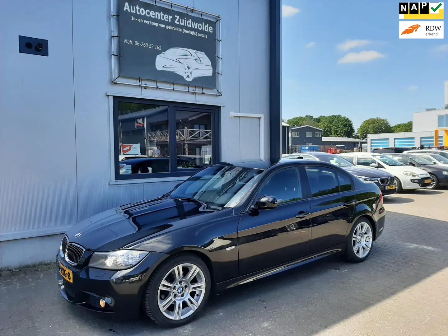 BMW 318 3-serie 318i Corporate Lease M pakket Zwart - 1