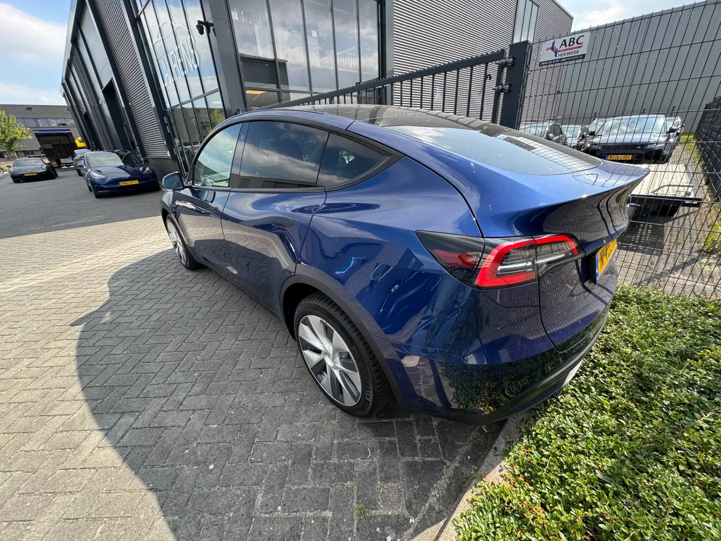 Tesla Model Y Long Range AWD 75 kWh | Full Self Driving 3 | 1e E Blauw - 2
