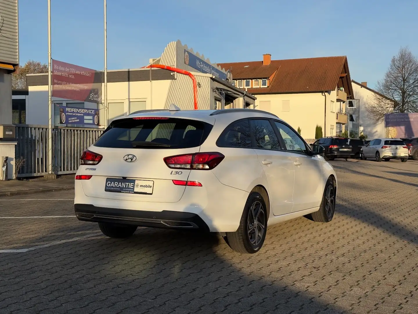 Hyundai i30 CW Intro Edition *Navi *360 CAM *Spurhalte Wit - 2