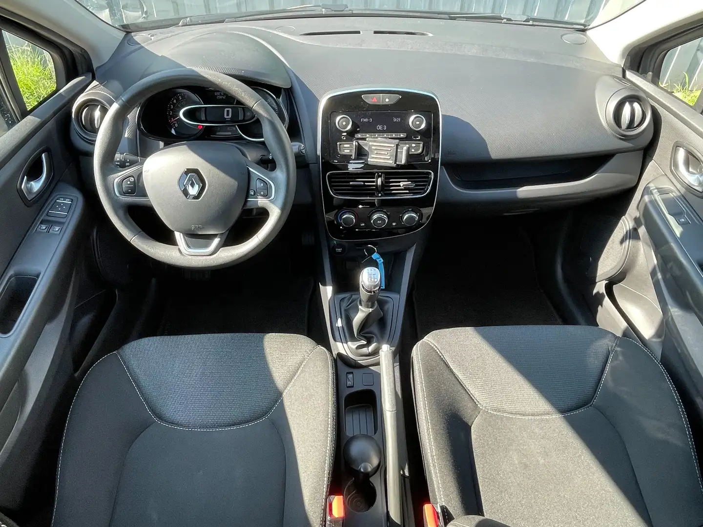 Renault Clio Life TCe 75 * 2. Besitz * Gris - 2
