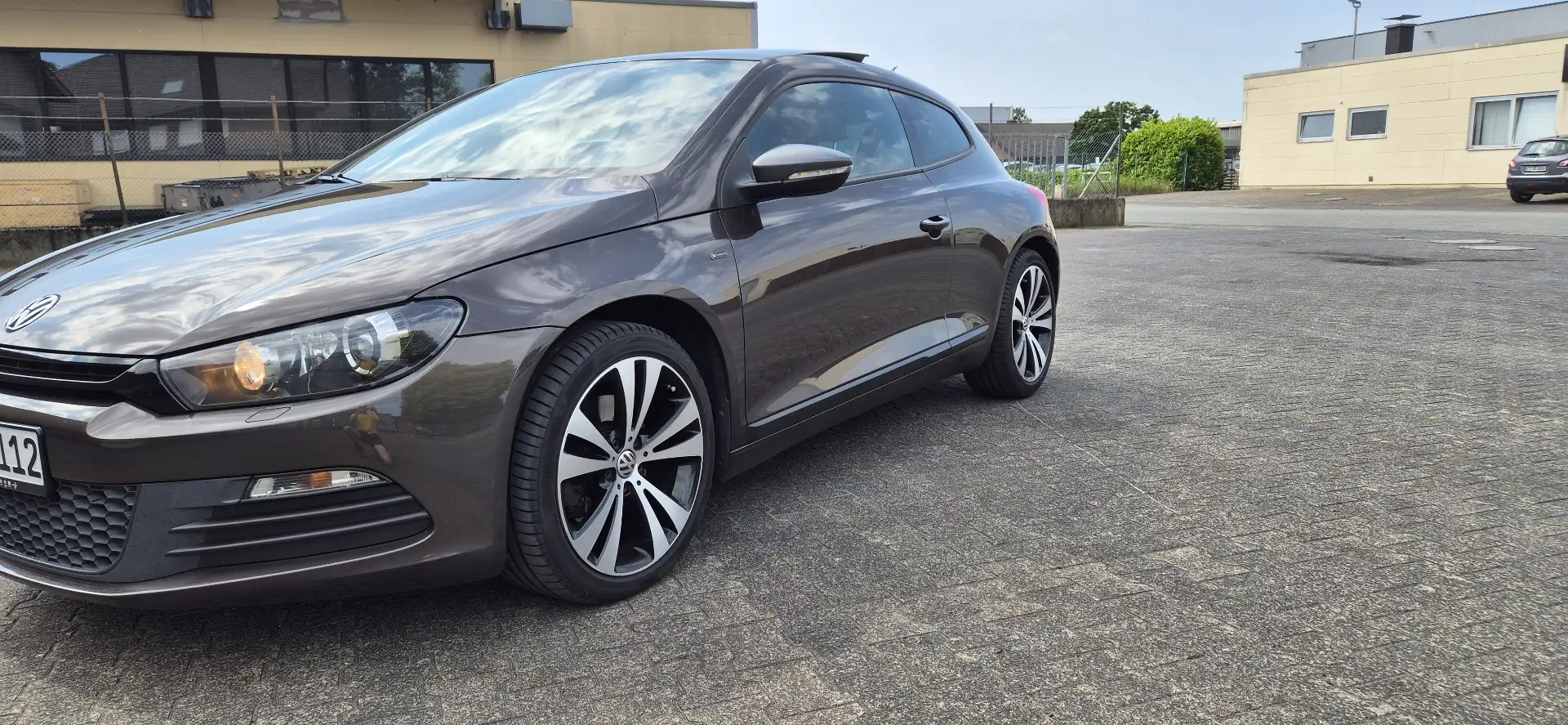 Volkswagen Scirocco 1.4 TSI 118 kW Braun - 2