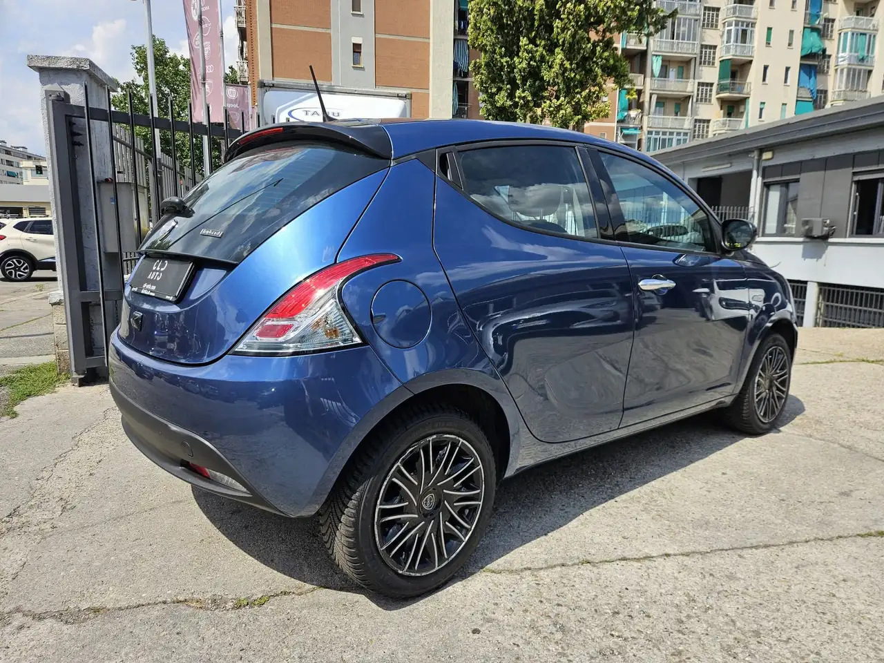 Lancia Ypsilon 2023
