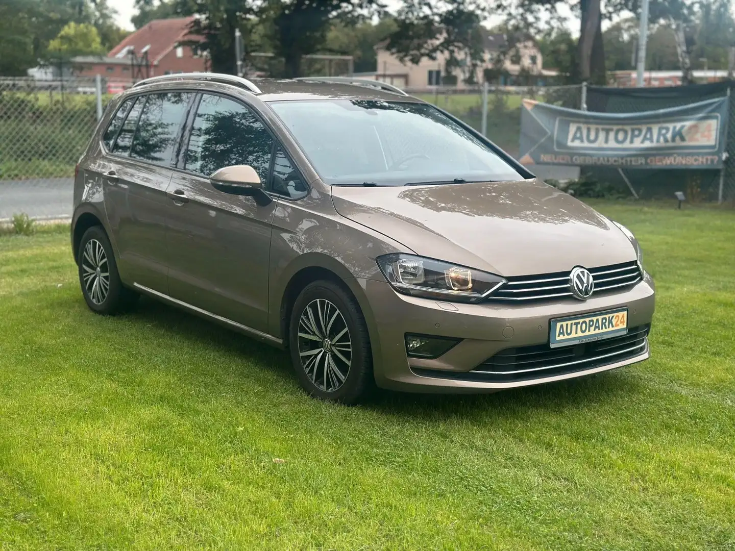 Volkswagen Golf Sportsvan VII Allstar*1,2TSI*110PS*DSG*NAVI Gold - 1