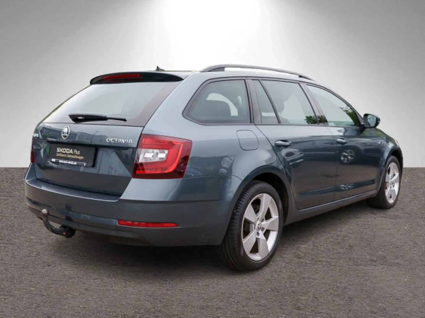 Skoda Octavia Combi Ambition 1.4 TSI LED Navi PDC AHK Gris - 2