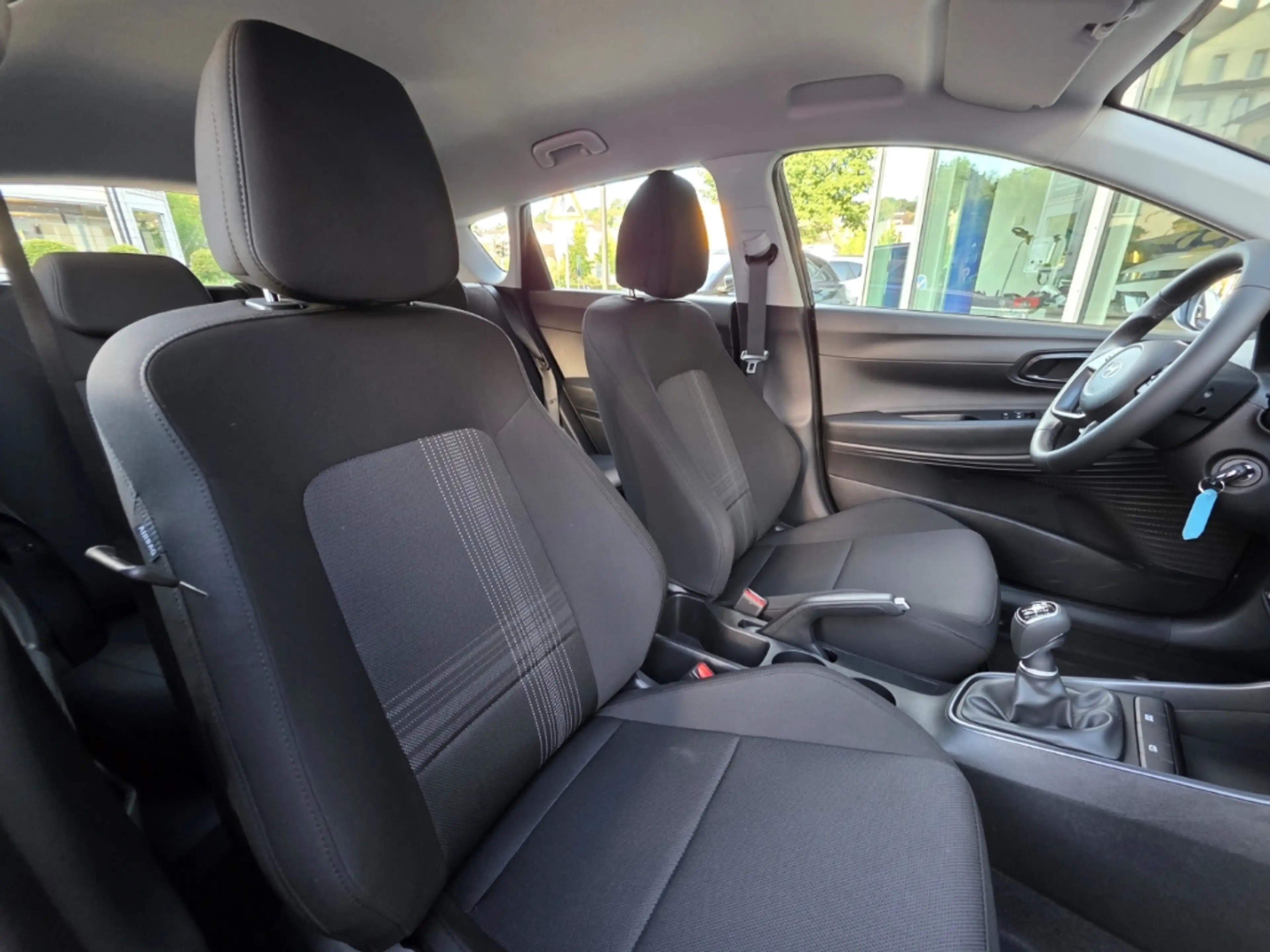 Hyundai BAYON 1.0 T-GDI Select MY26 / CarPlay / Kamera / PDC / N — photo 13