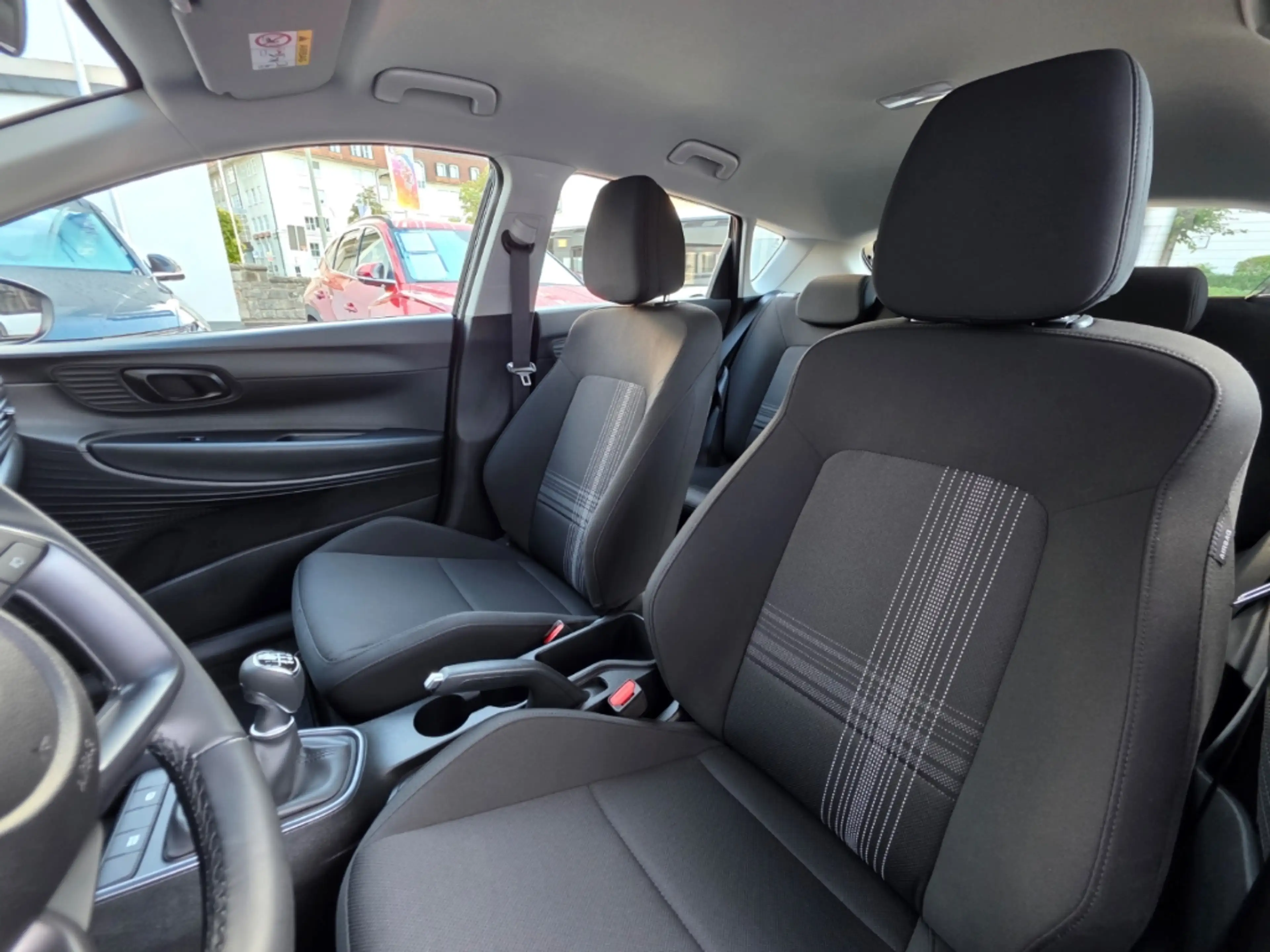 Hyundai BAYON 1.0 T-GDI Select MY26 / CarPlay / Kamera / PDC / N — photo 11