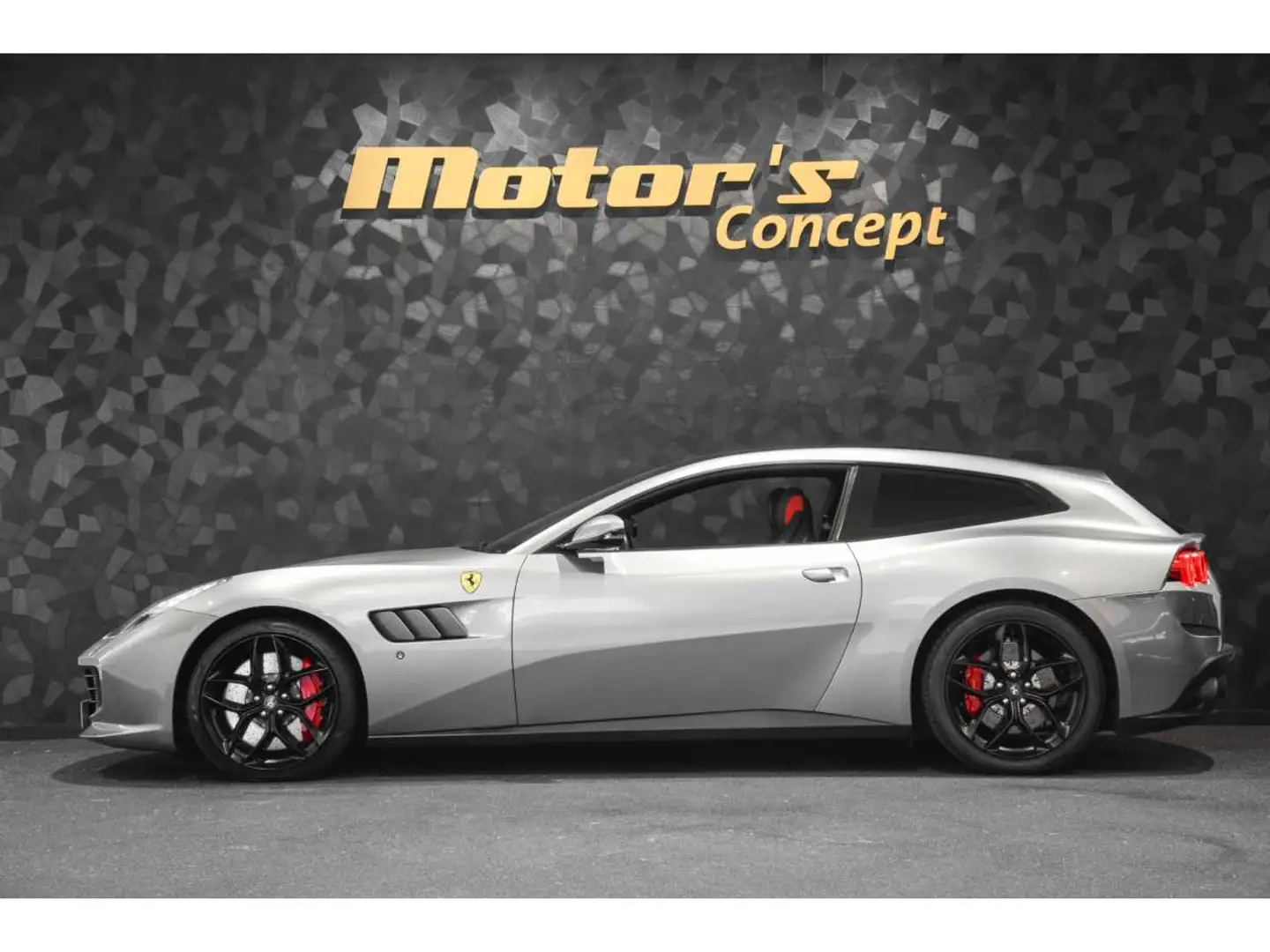 Ferrari GTC4 Lusso T V8 - NOVITEC Zilver - 2