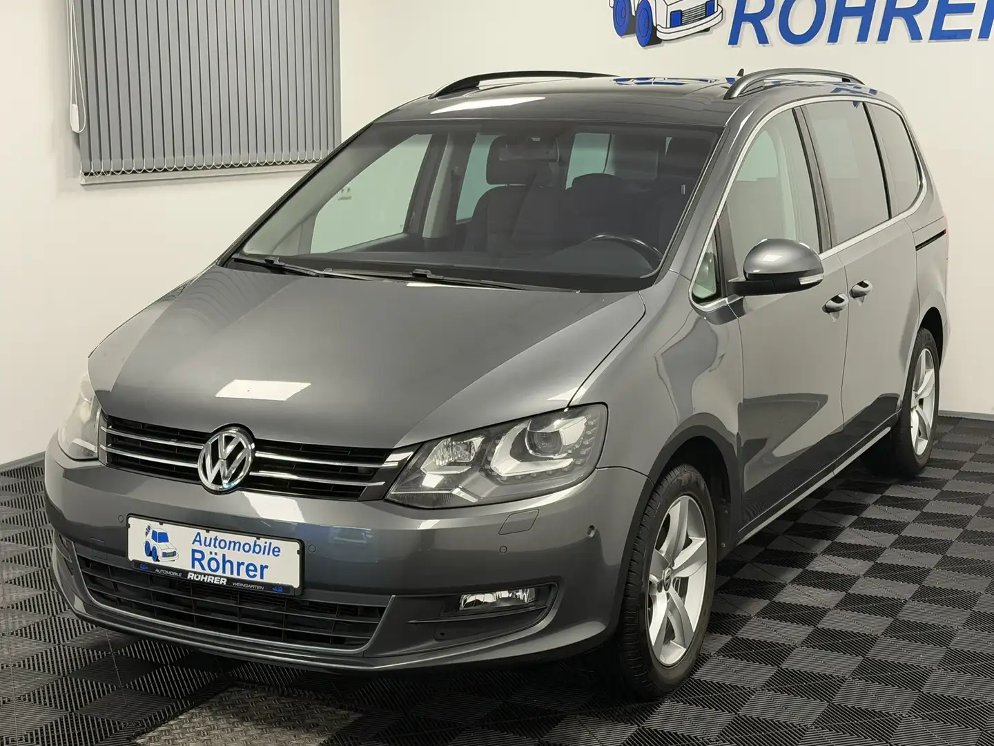 Volkswagen Sharan 1.4 TSI DSG 7-Sitze Pano Navi Standheiz. Gris - 2