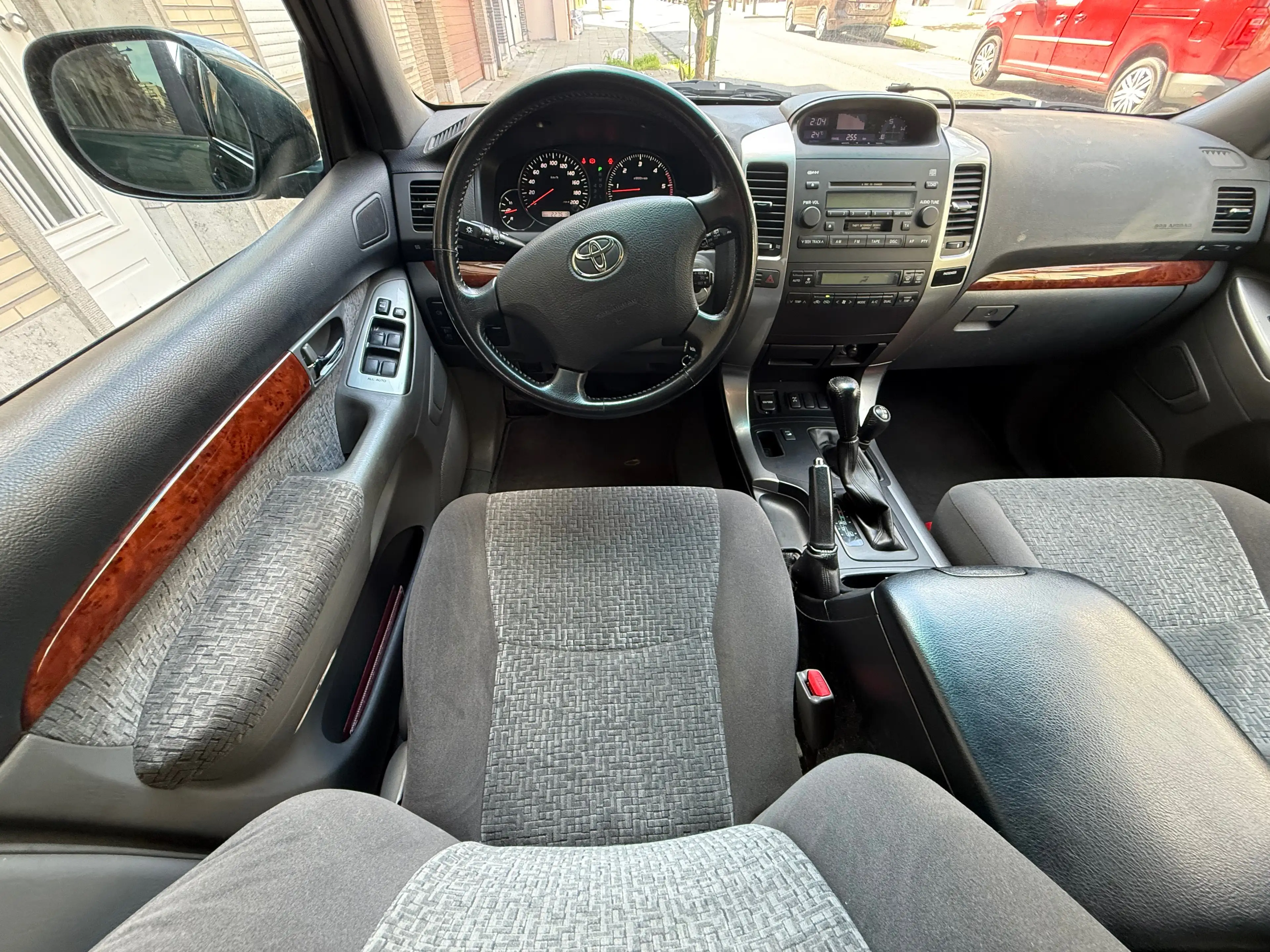 Toyota Land Cruiser 3.0 Turbo D-4D 227000KM ÉTAT IMPECCABLE CARNET COMPLET AUTOMATIQUE 5PLACE GARANTIE CT✅ — photo 15