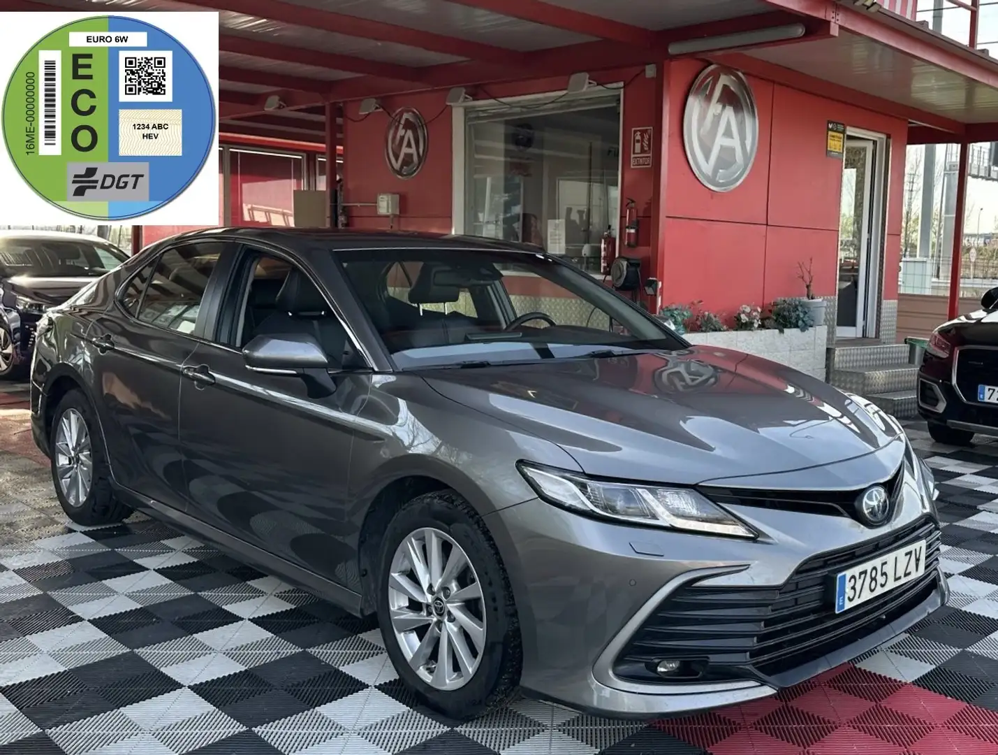 Toyota Camry Híbrido Advanced Aut. Сірий - 1