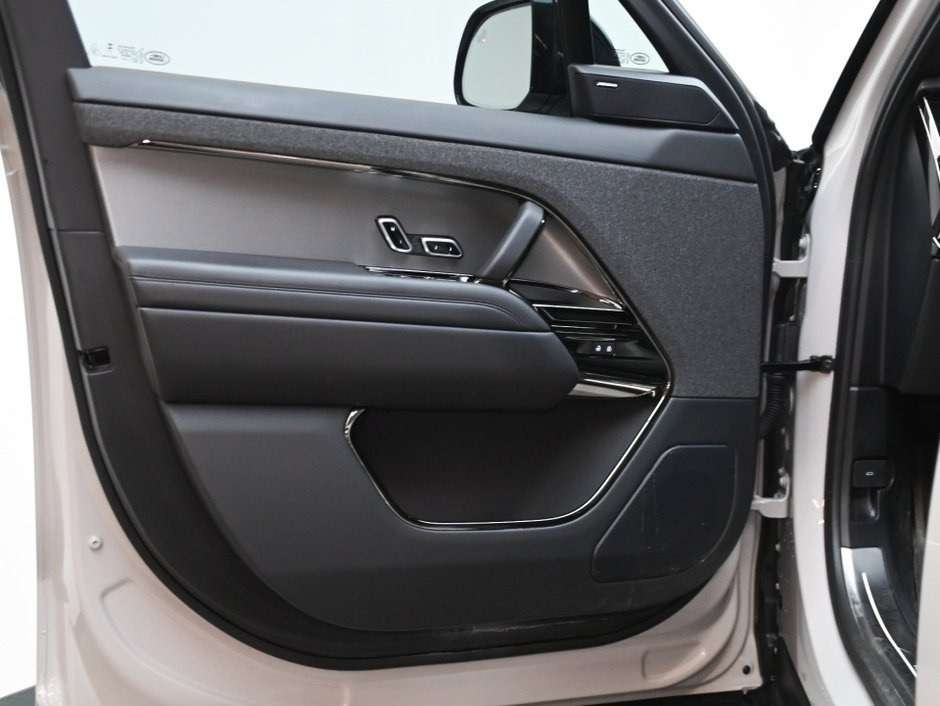2025 Land Rover Range Rover Sport P400 DYNAMIC SE/BLACK PACK/4.80% WITH CERTIFICATIO thumb 8