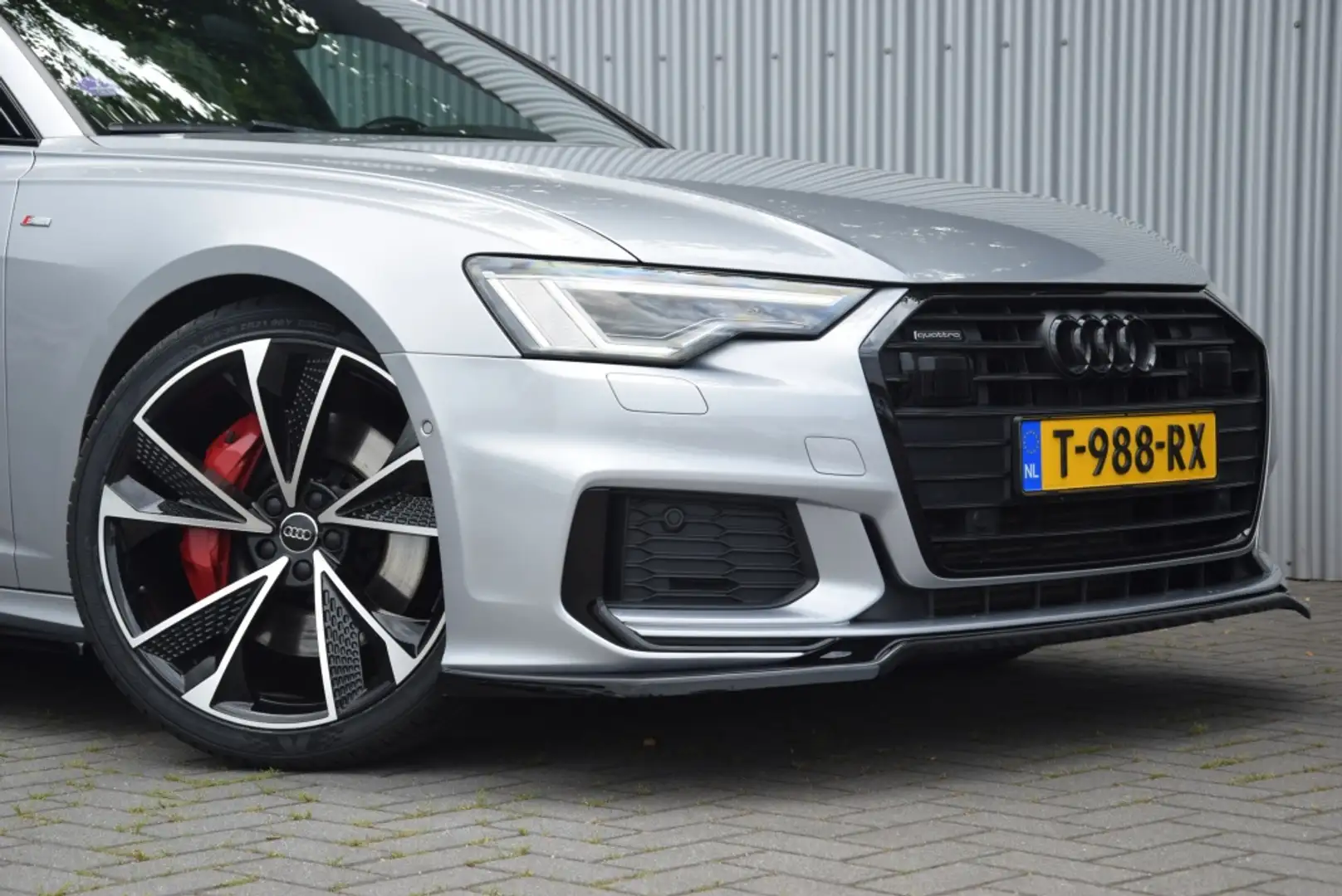 Audi A6 Avant 55TFSIe quattro S-Line Trekhaak/21 inch/Navi Zilver - 2