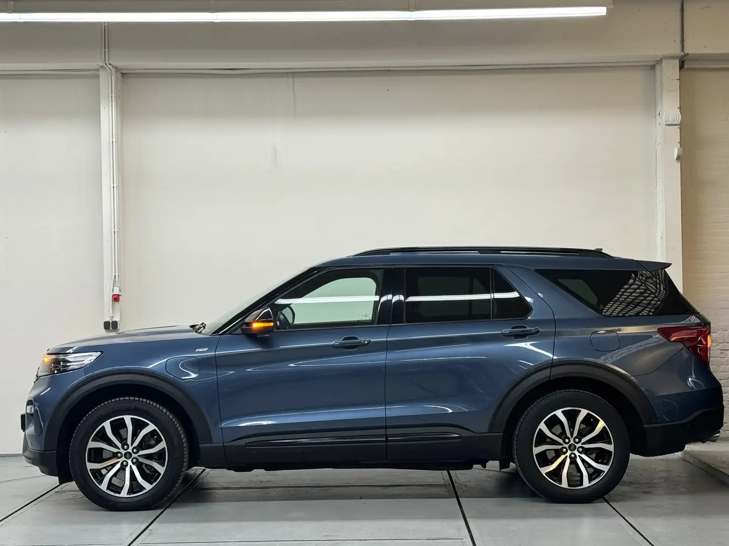 Ford Explorer 3.0 V6 EcoBoost PHEV ST-Line 7Pers Pano 360 ACP Blauw - 2