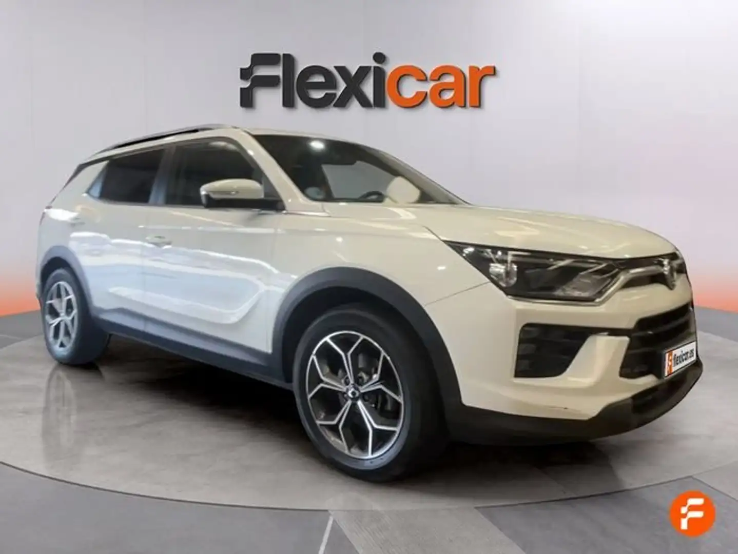 SsangYong Korando G15 Urban Plus 4x2 Aut. Blanco - 2