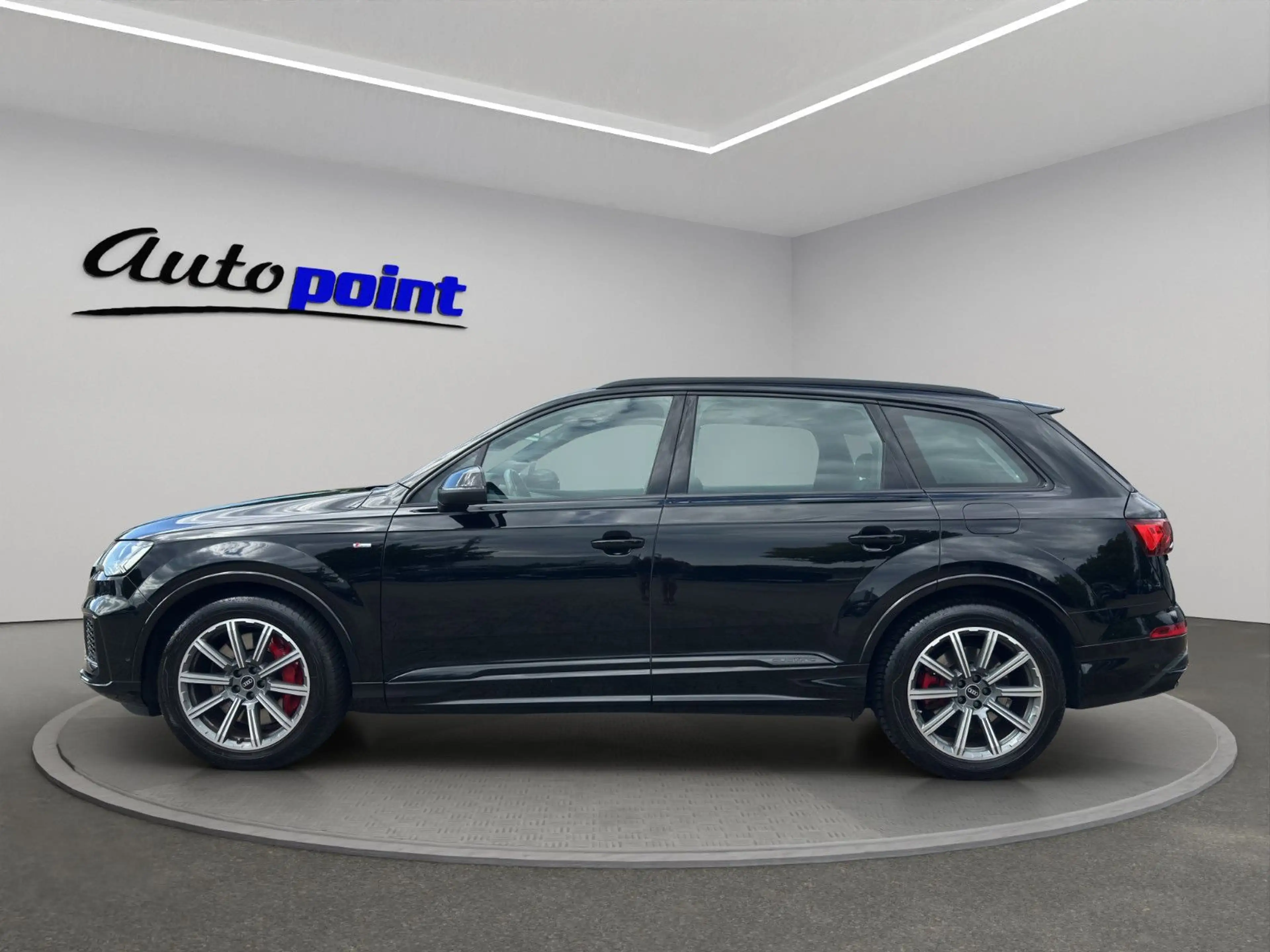 Audi Q7 60 TFSI S-LINE BLACK PANO LUFT — photo 8