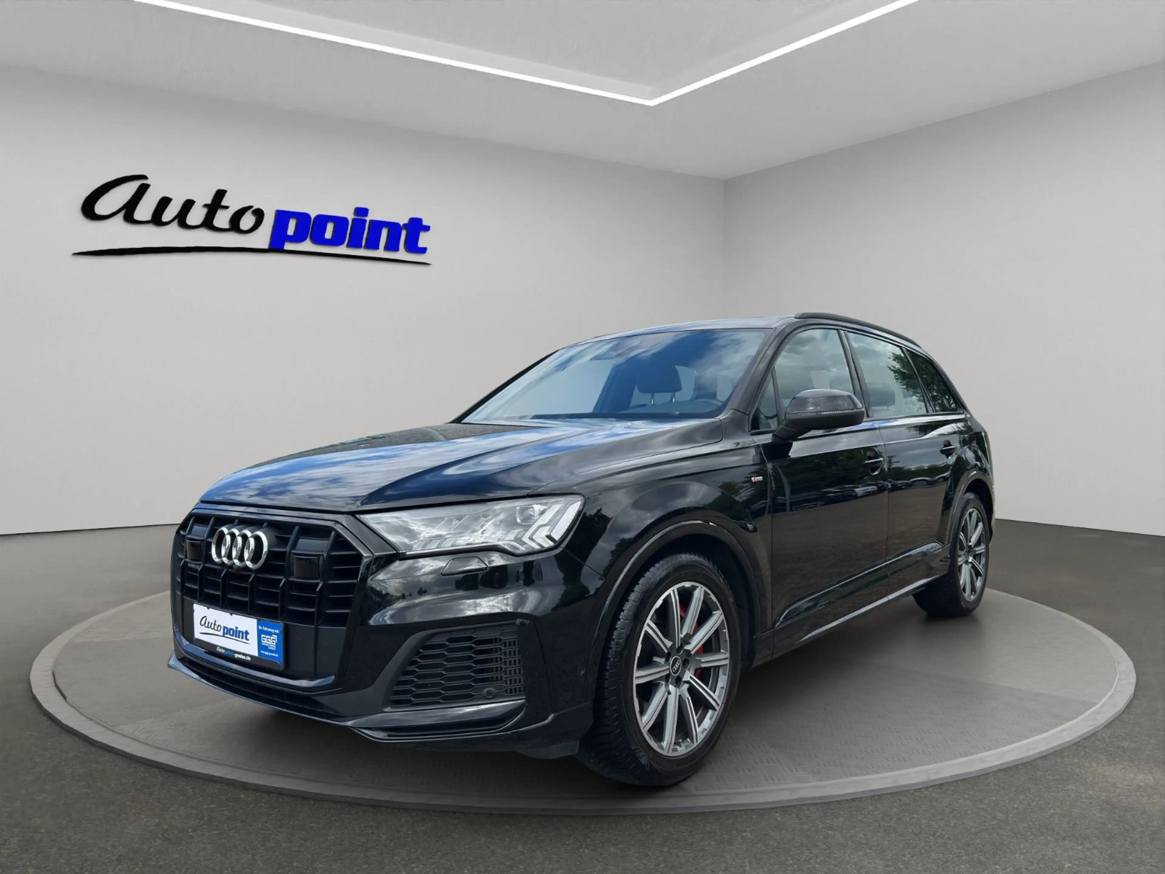 Audi Q7 60 TFSI S-LINE BLACK PANO LUFT — photo 9