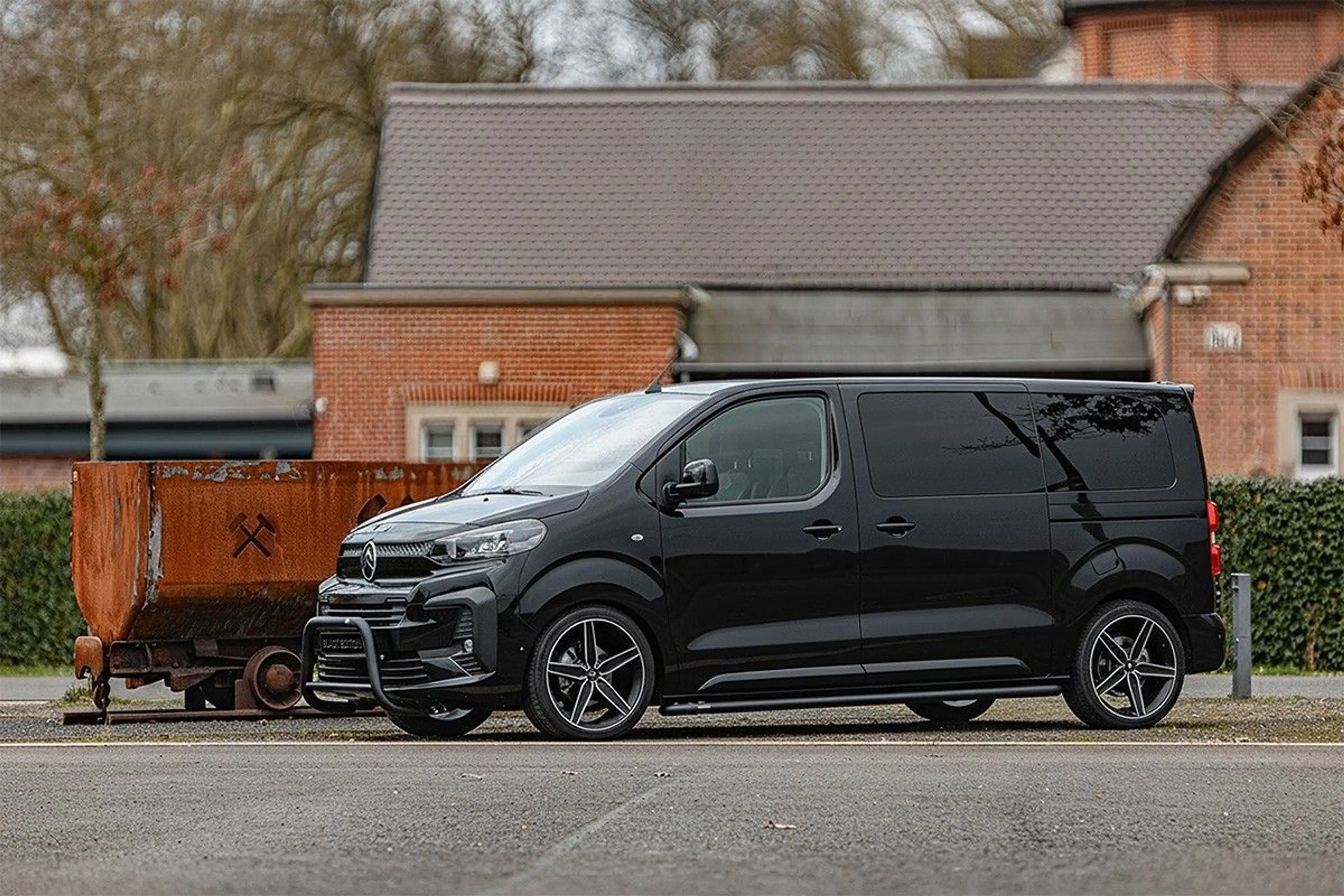 Citroen Spacetourer 2.2 HDi 180 M Max *BLACK EDITION* — photo 3