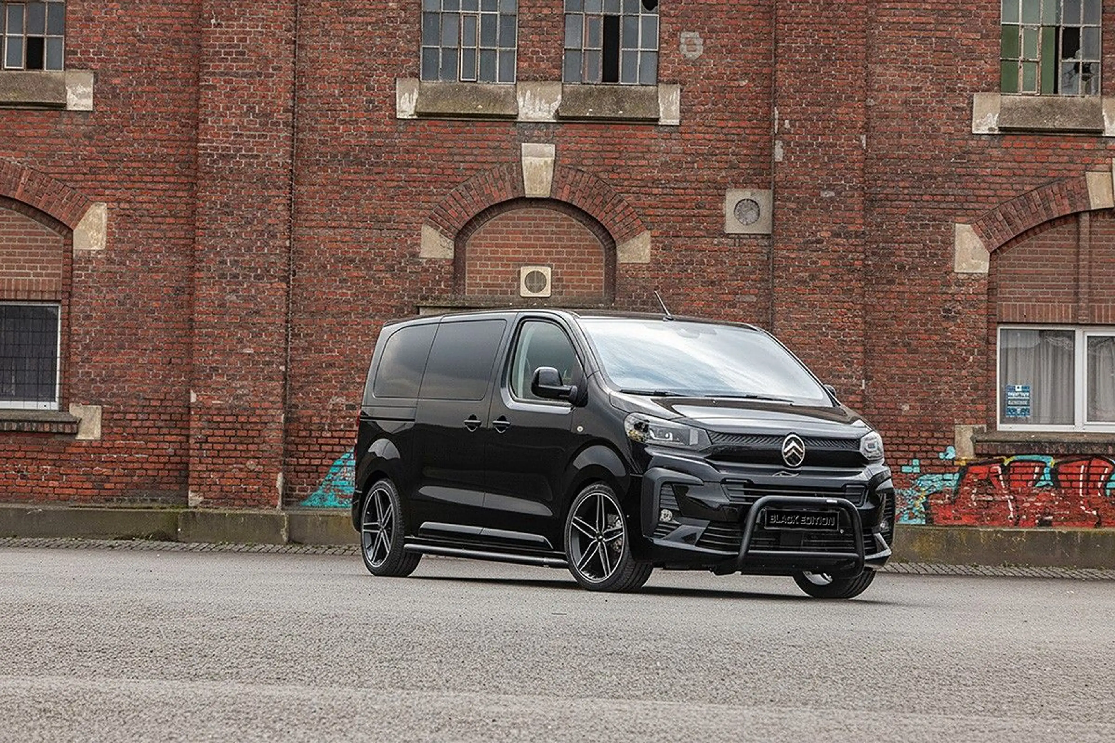 Citroen Spacetourer 2.2 HDi 180 M Max *BLACK EDITION* — photo 10