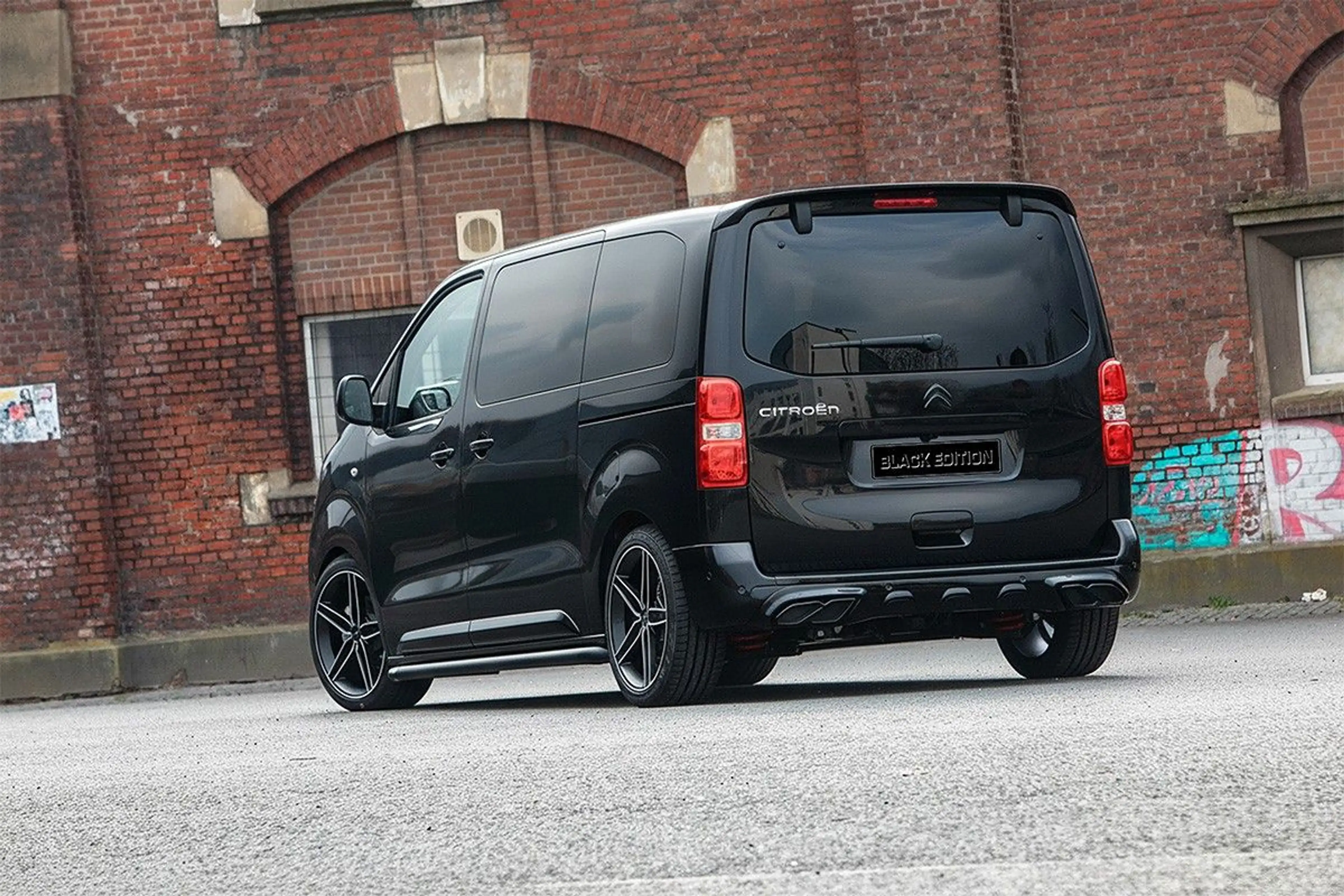 Citroen Spacetourer 2.2 HDi 180 M Max *BLACK EDITION* — photo 6