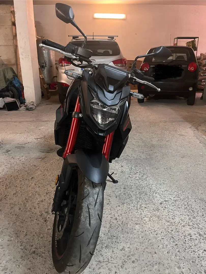 Honda Hornet 750 - 1