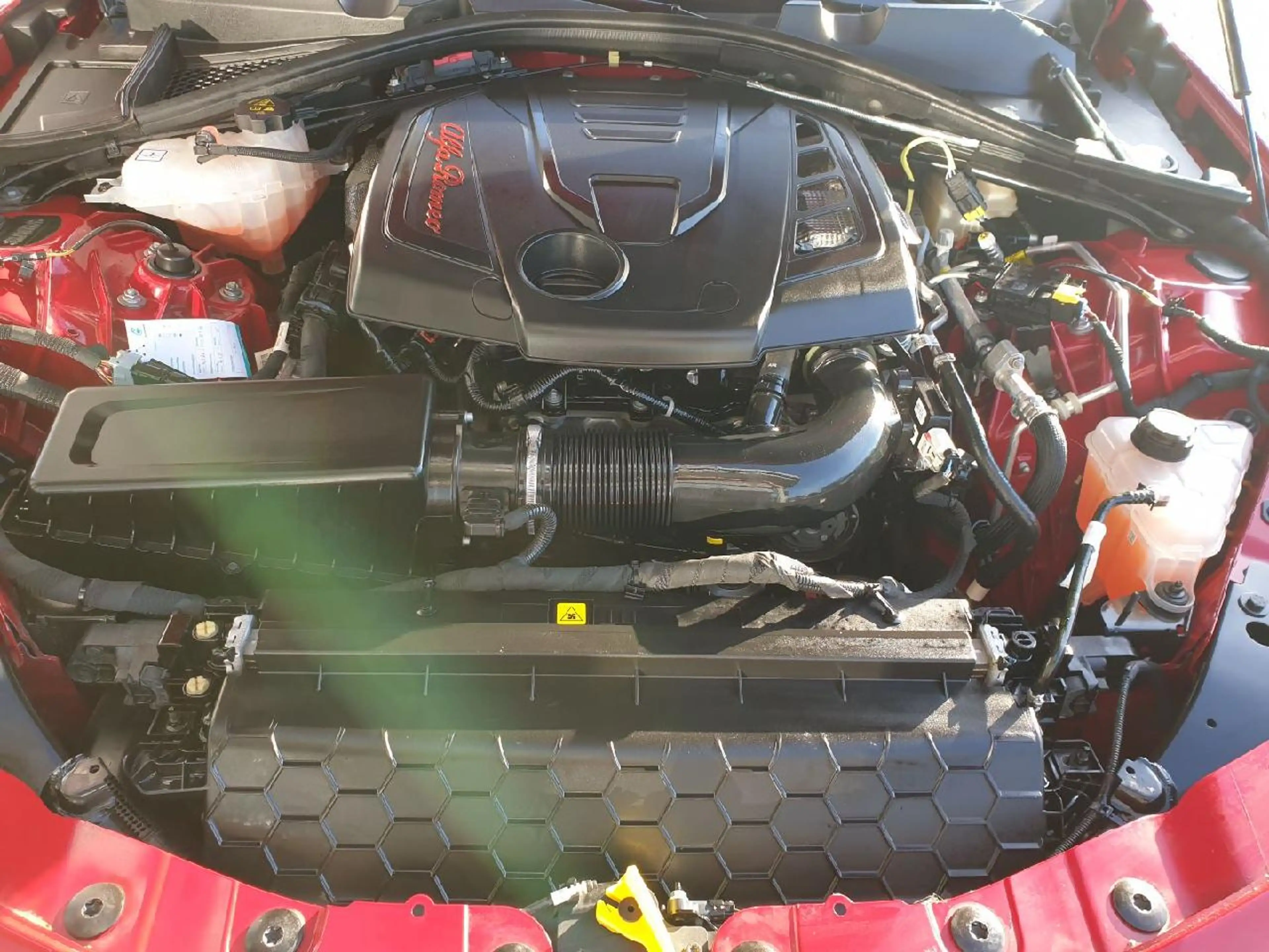Alfa Romeo Giulia Competizione Q4 — photo 14