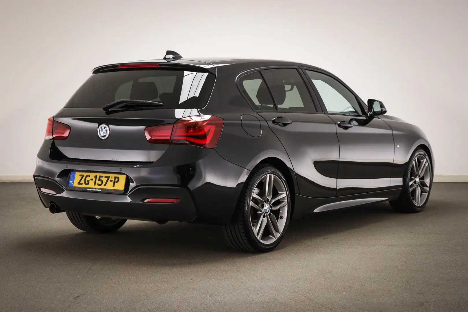 BMW 118 1-serie 118i M-Sport | DRIVING ASSISTANT- PACK | L Nero - 2