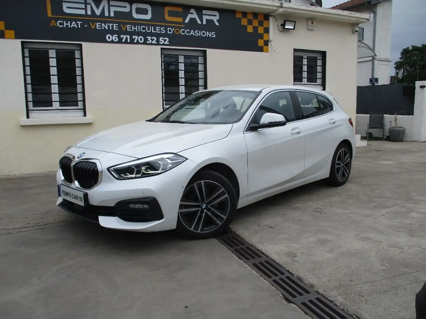 BMW 118 SERIE 118D 118d 150 ch BVA8 Business Design Blanco - 1