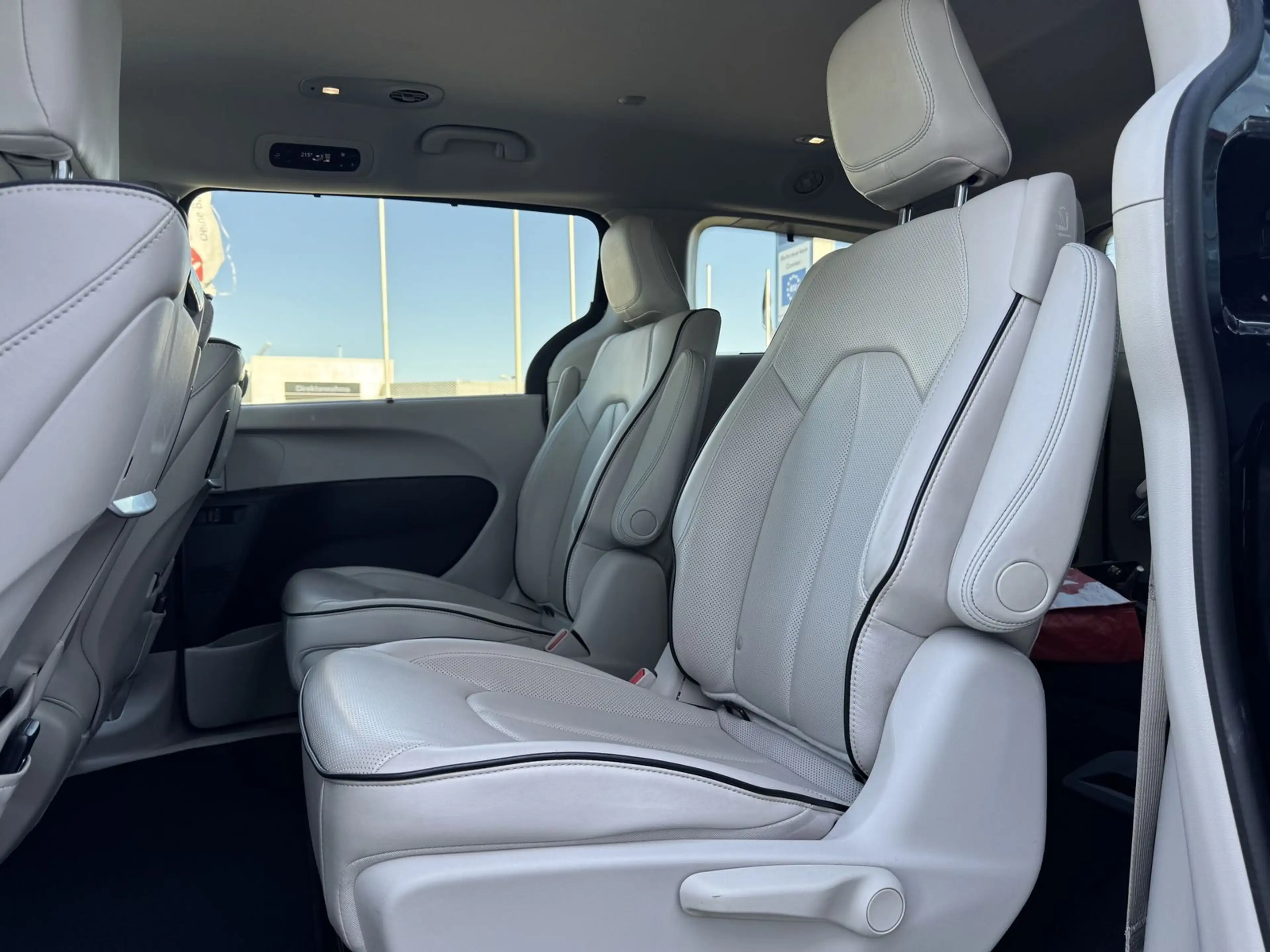 Chrysler Pacifica 3.6 V6 PHEV Limited 7-Sitze AHK Voll! — photo 13