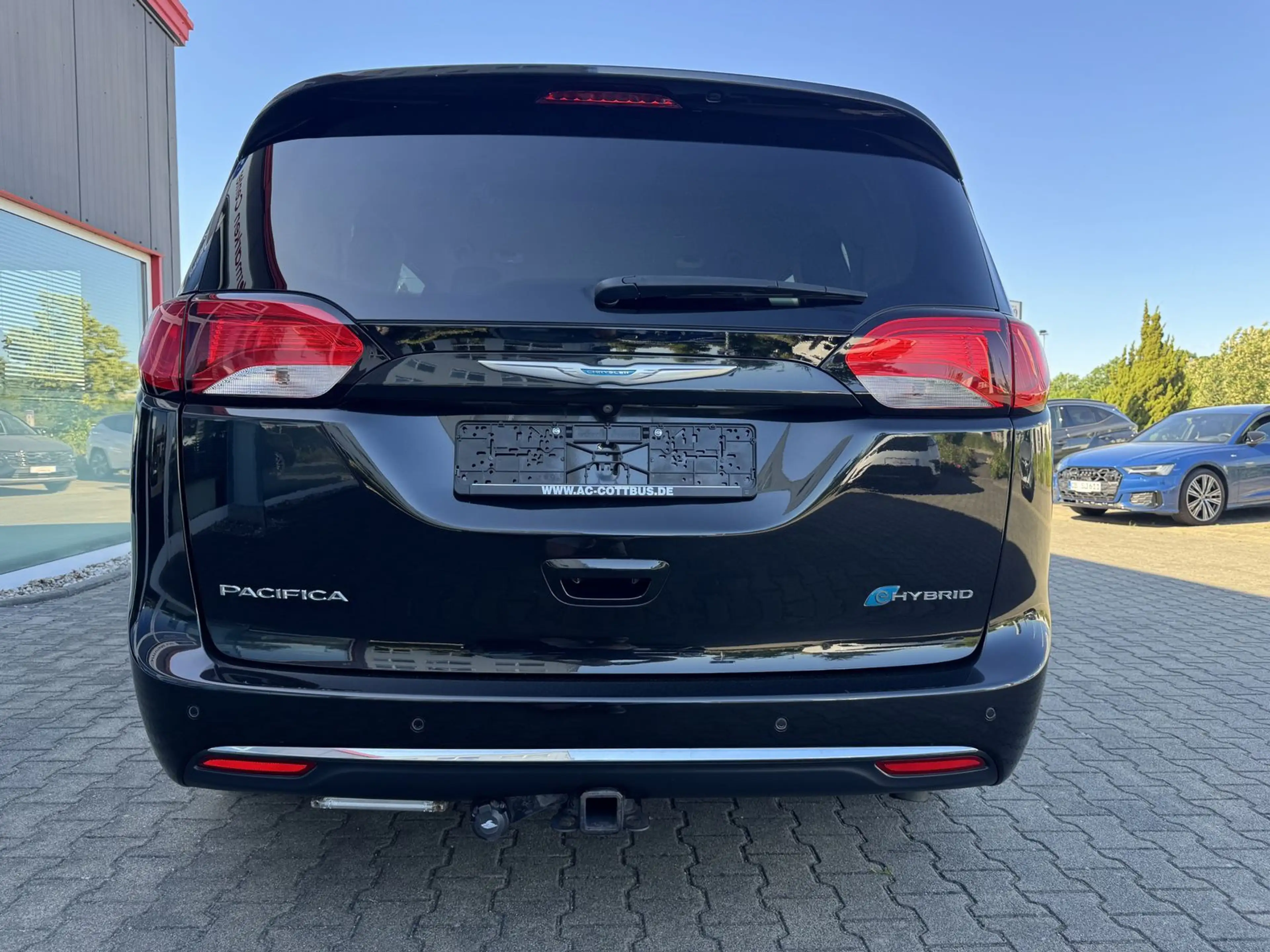Chrysler Pacifica 3.6 V6 PHEV Limited 7-Sitze AHK Voll! — photo 6