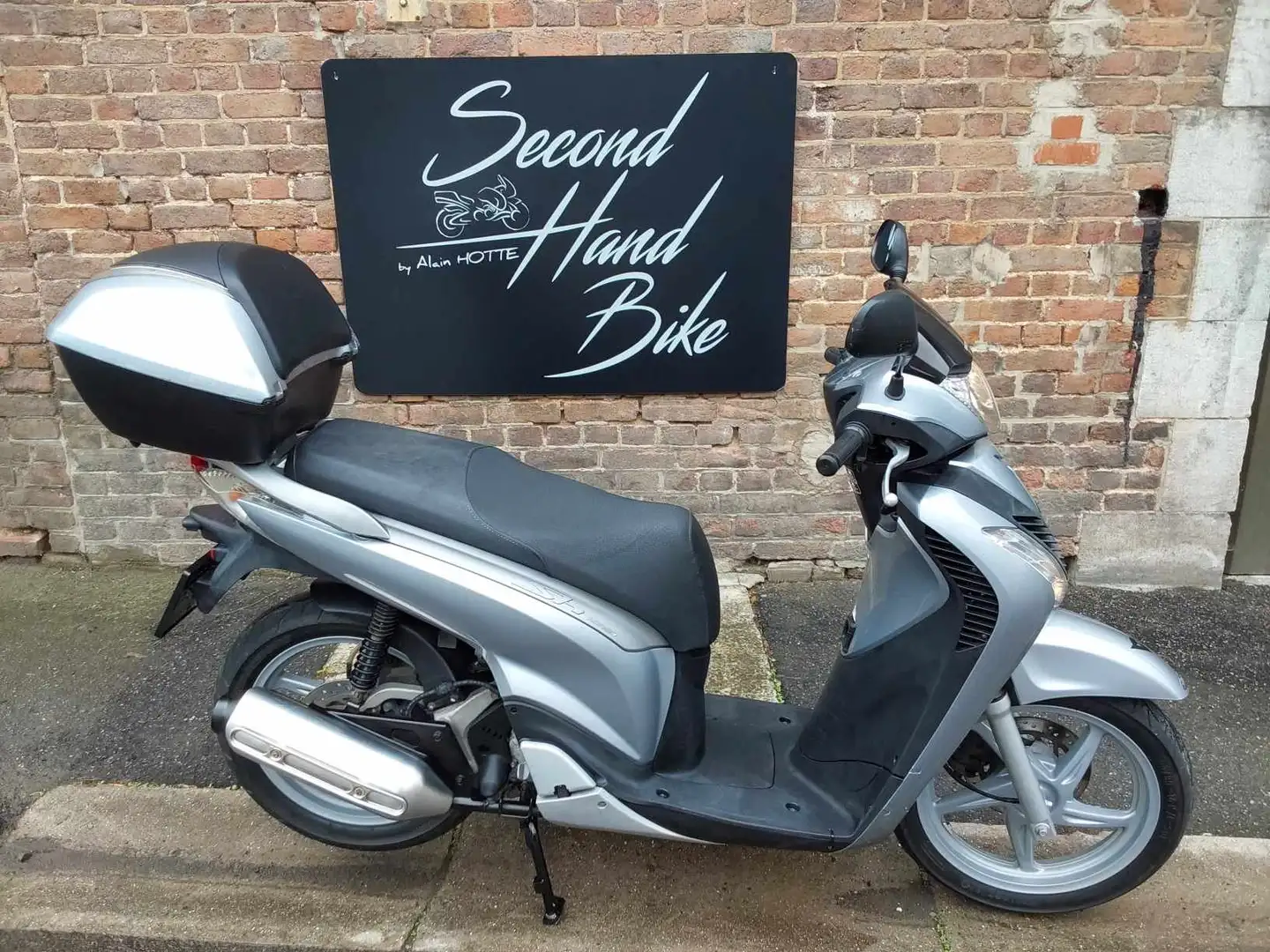 Honda SH 125 SH 125 2010, GARANTIE 1 AN,  1750 EUROS Gri - 2