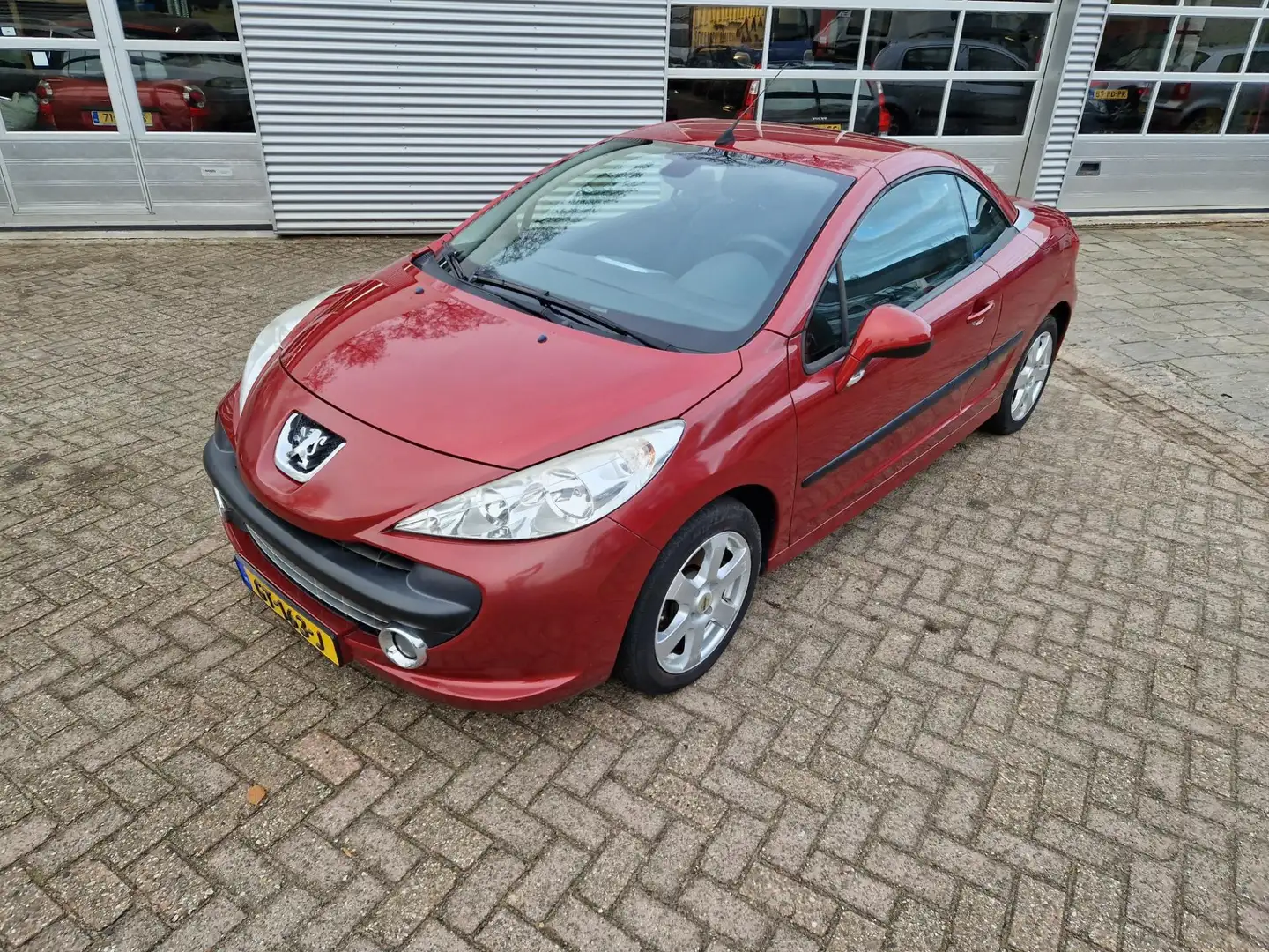 Peugeot 207 CC 1.6 VTi CABRIOLET - Airco - Cruise Control - Pa Rood - 2