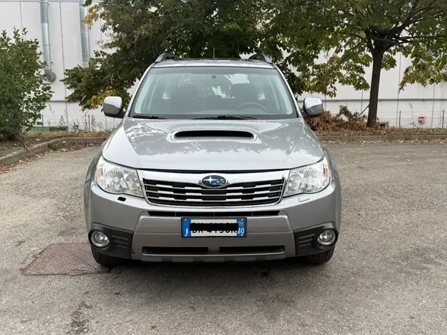 Subaru Forester 2.0d X 6mt