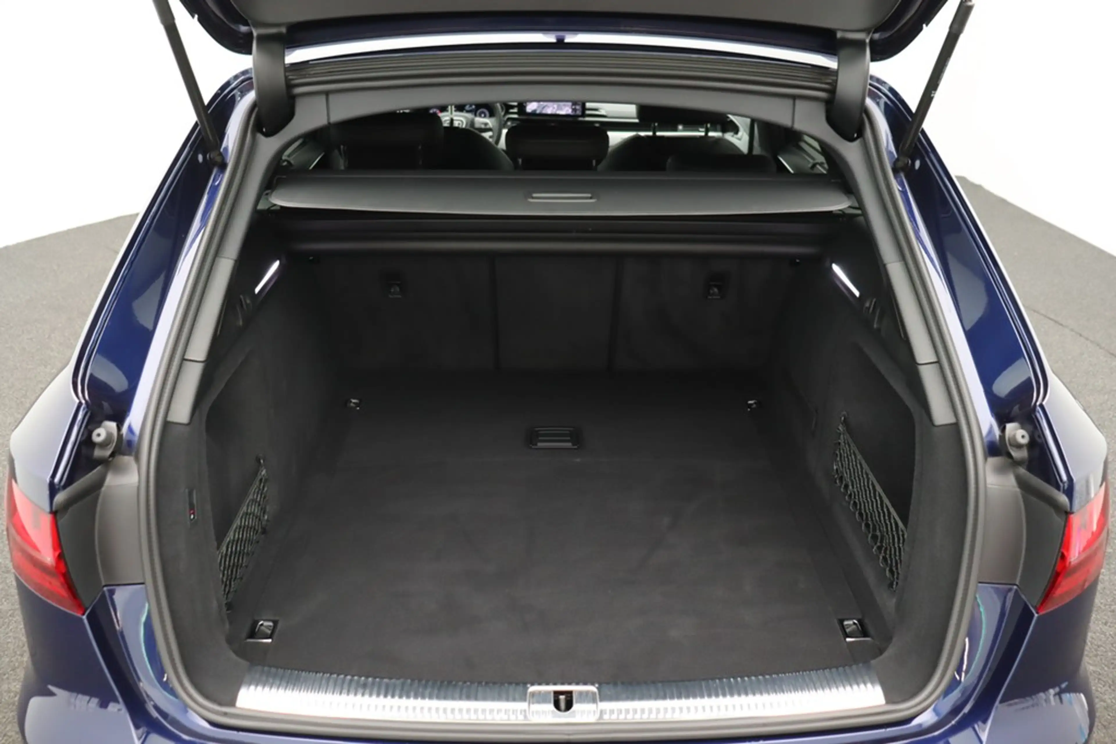 Audi S4 Avant 3.0 TDI quattro . Matrix Navi AHK — photo 11